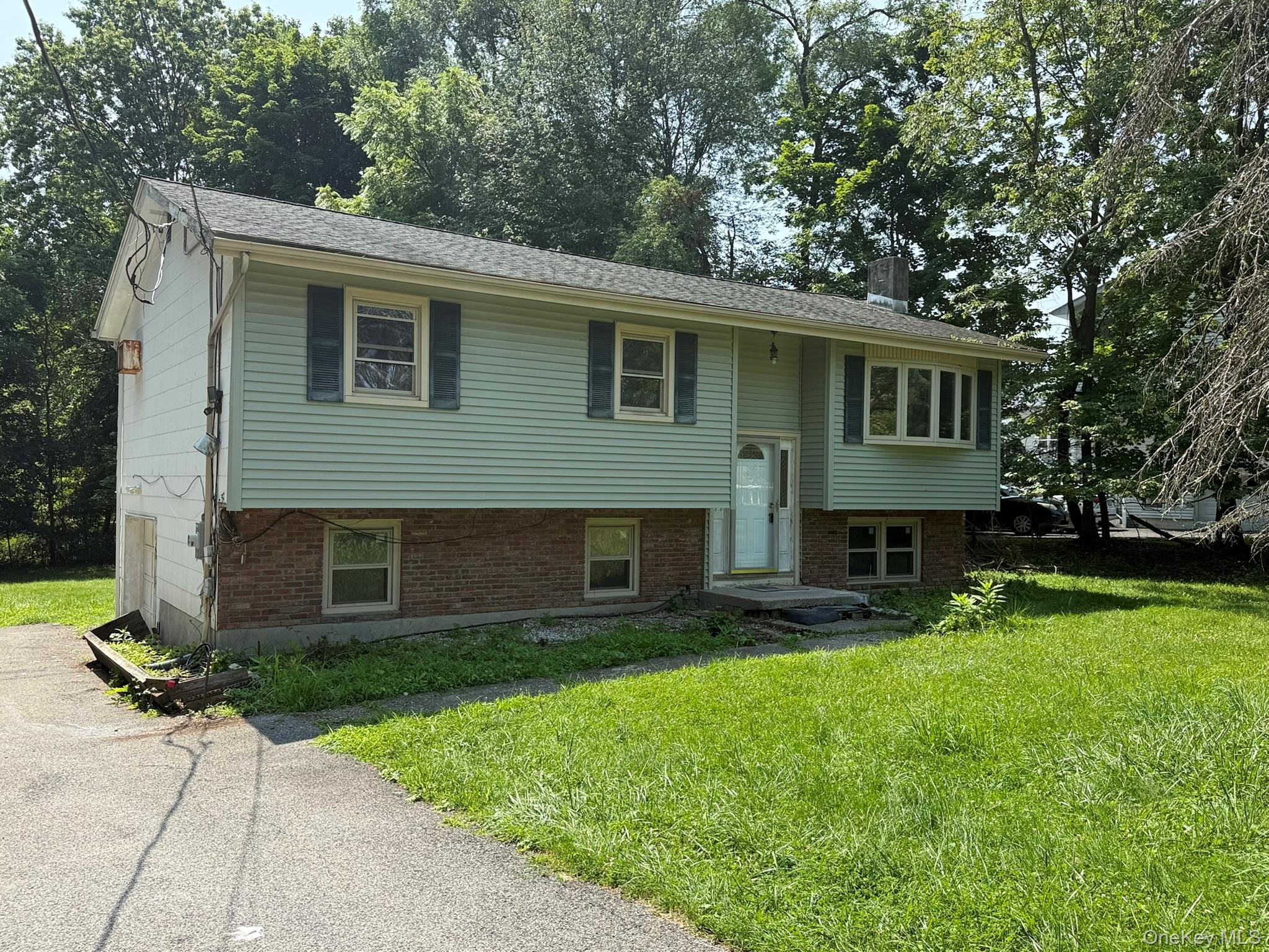 246 Skyline Drive Property Photo 2