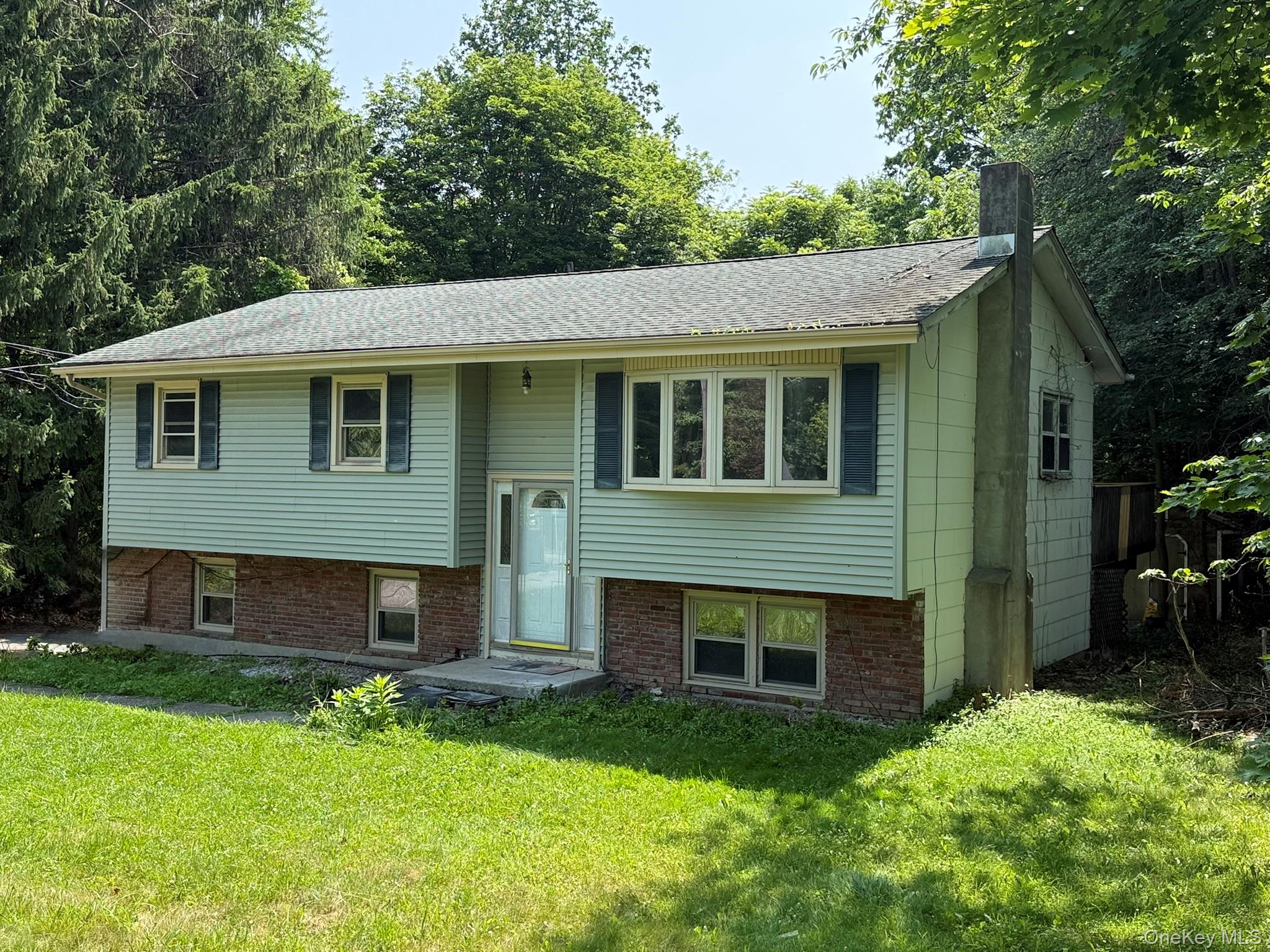 246 Skyline Drive Property Photo 3