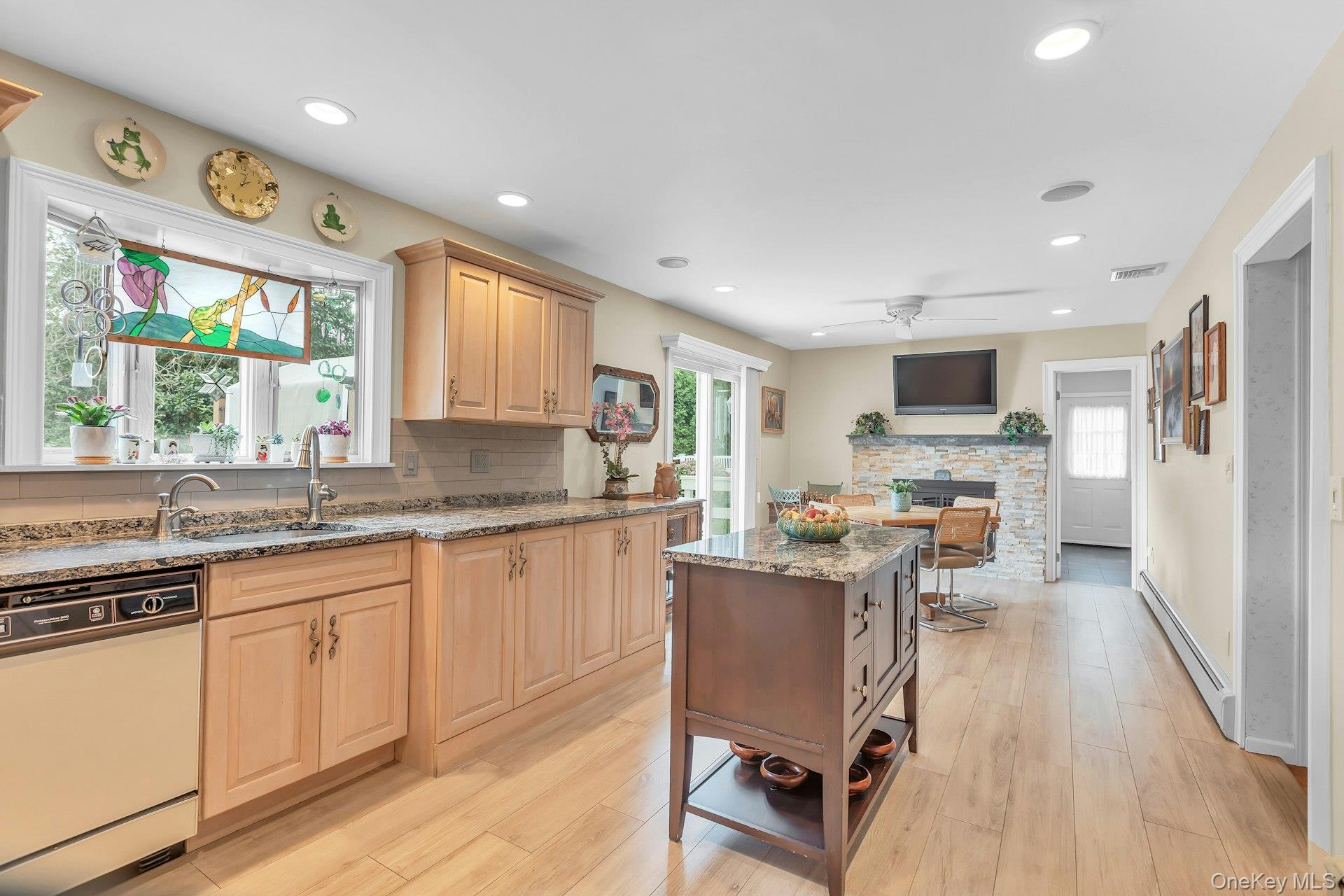 100 Middlesex Avenue Property Photo 13