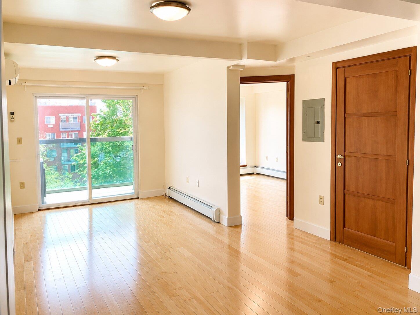 14022 Beech Avenue 6c Property Photo 2