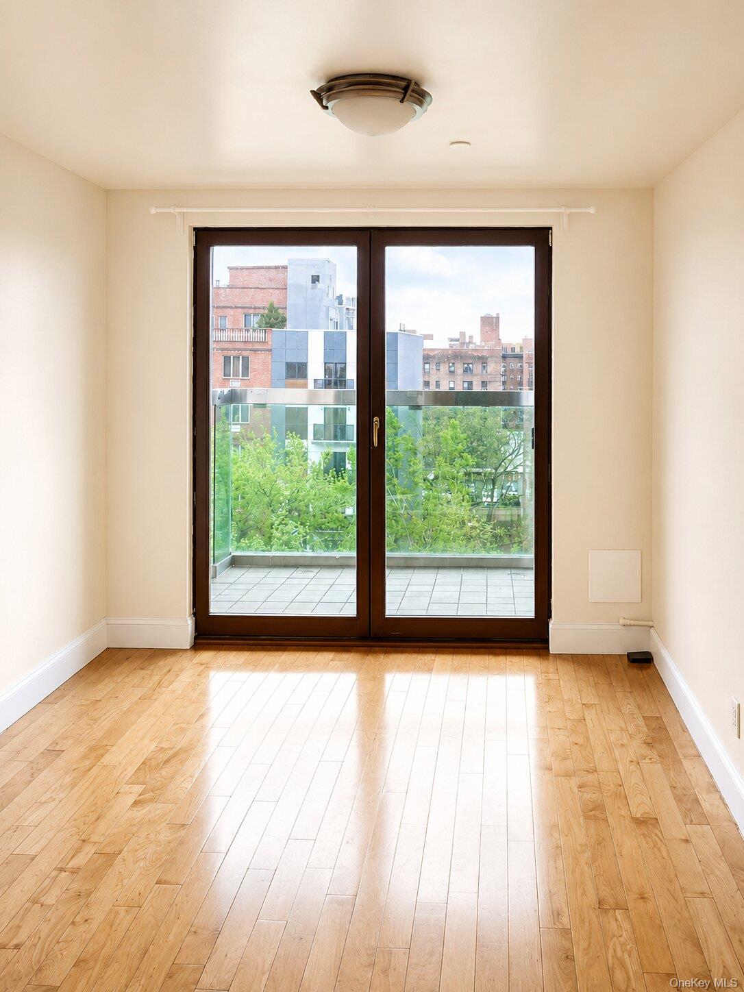 14022 Beech Avenue 6c Property Photo 3