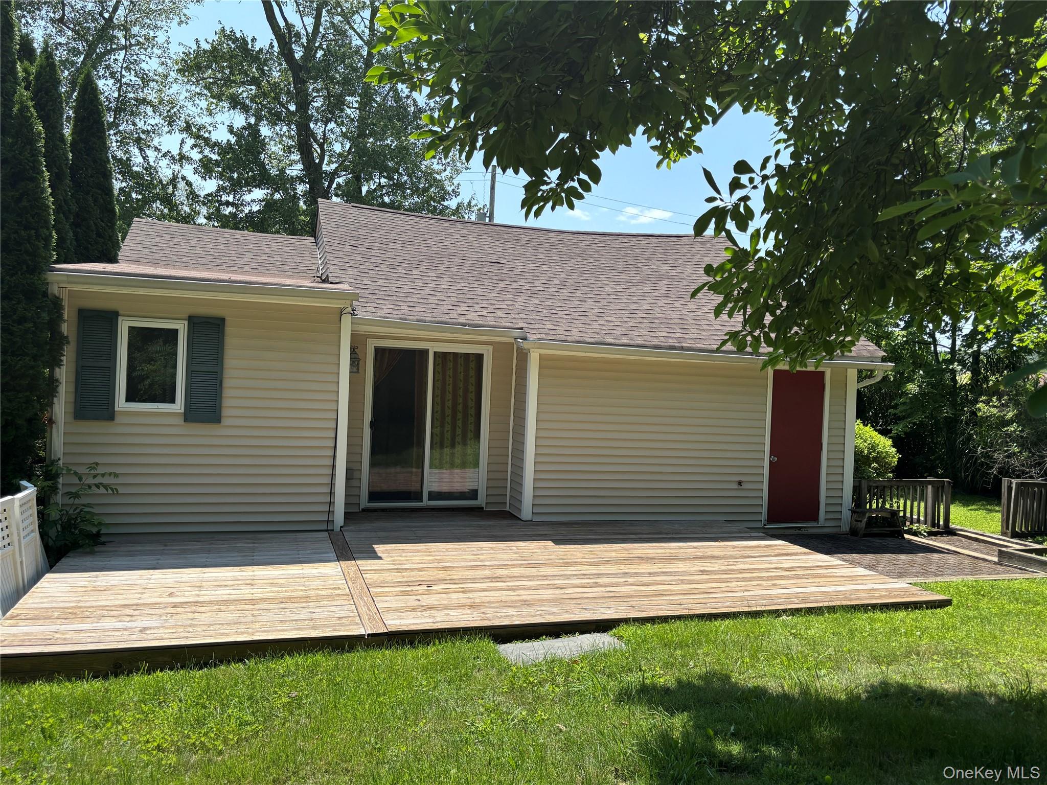 72 Vails Lake Shore Drive Property Photo 4
