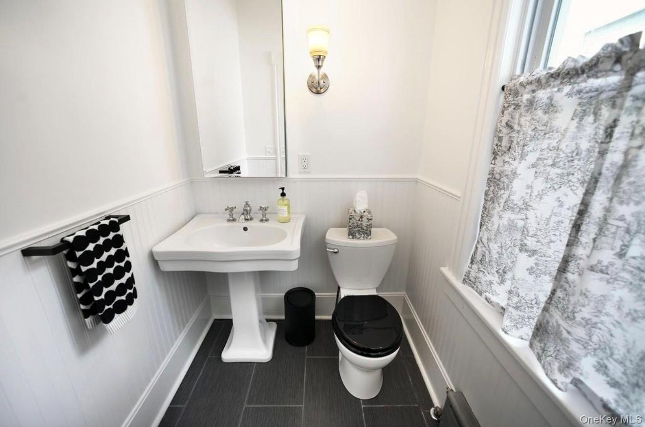 14 S Cedar Street Property Photo 12