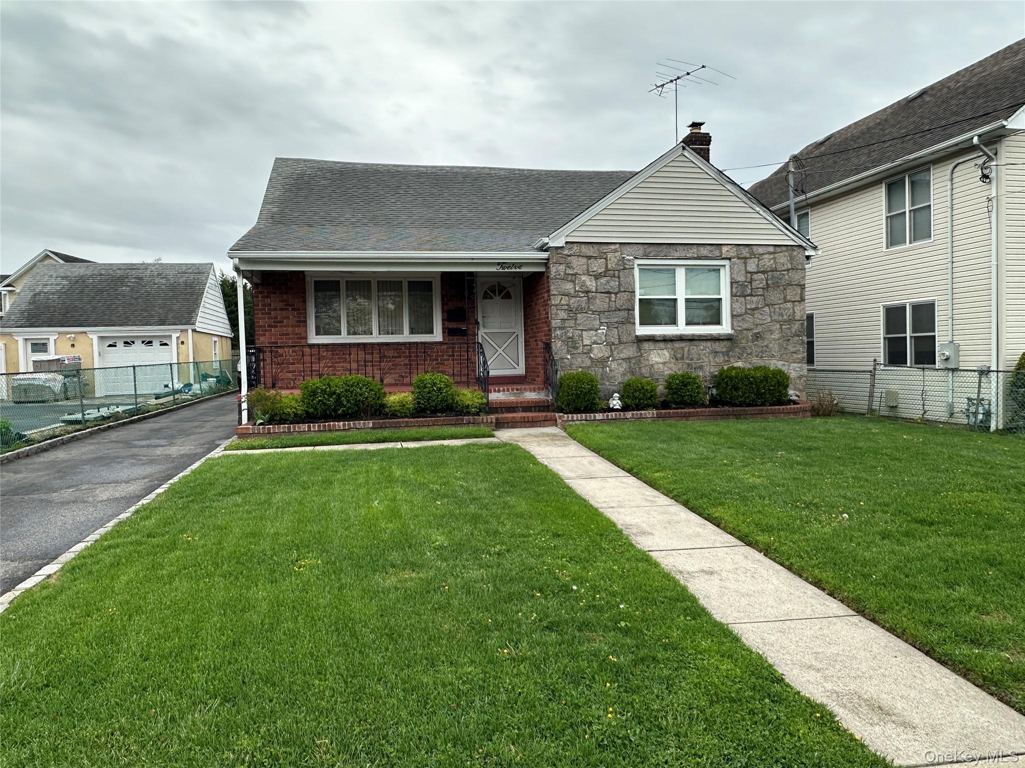 12 Smith Street Property Photo 1