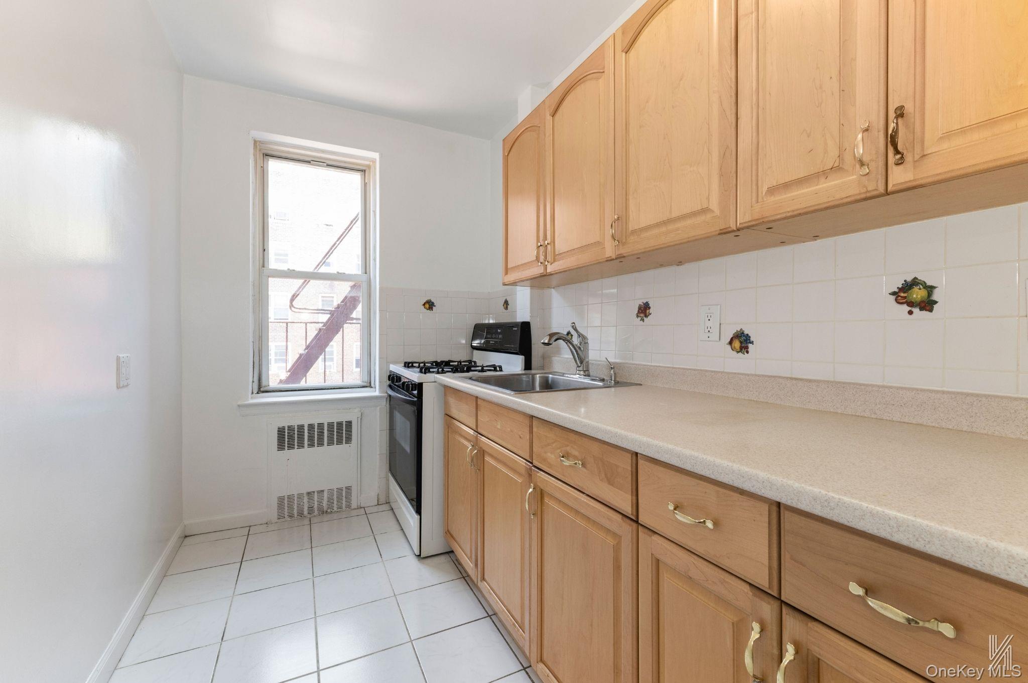 39-65 51st Street 4b Property Photo 6