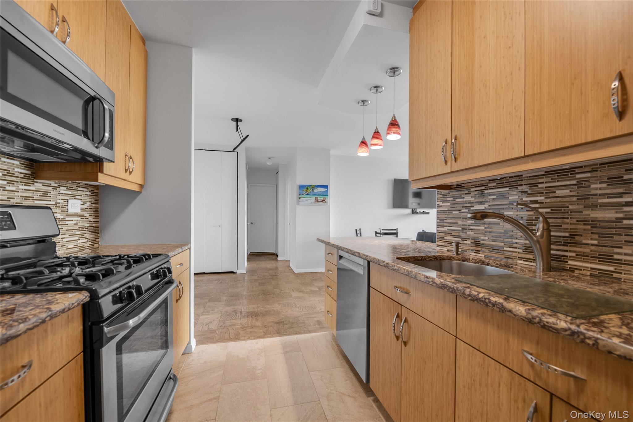 271-10 Grand Central Parkway 9f Property Photo 7