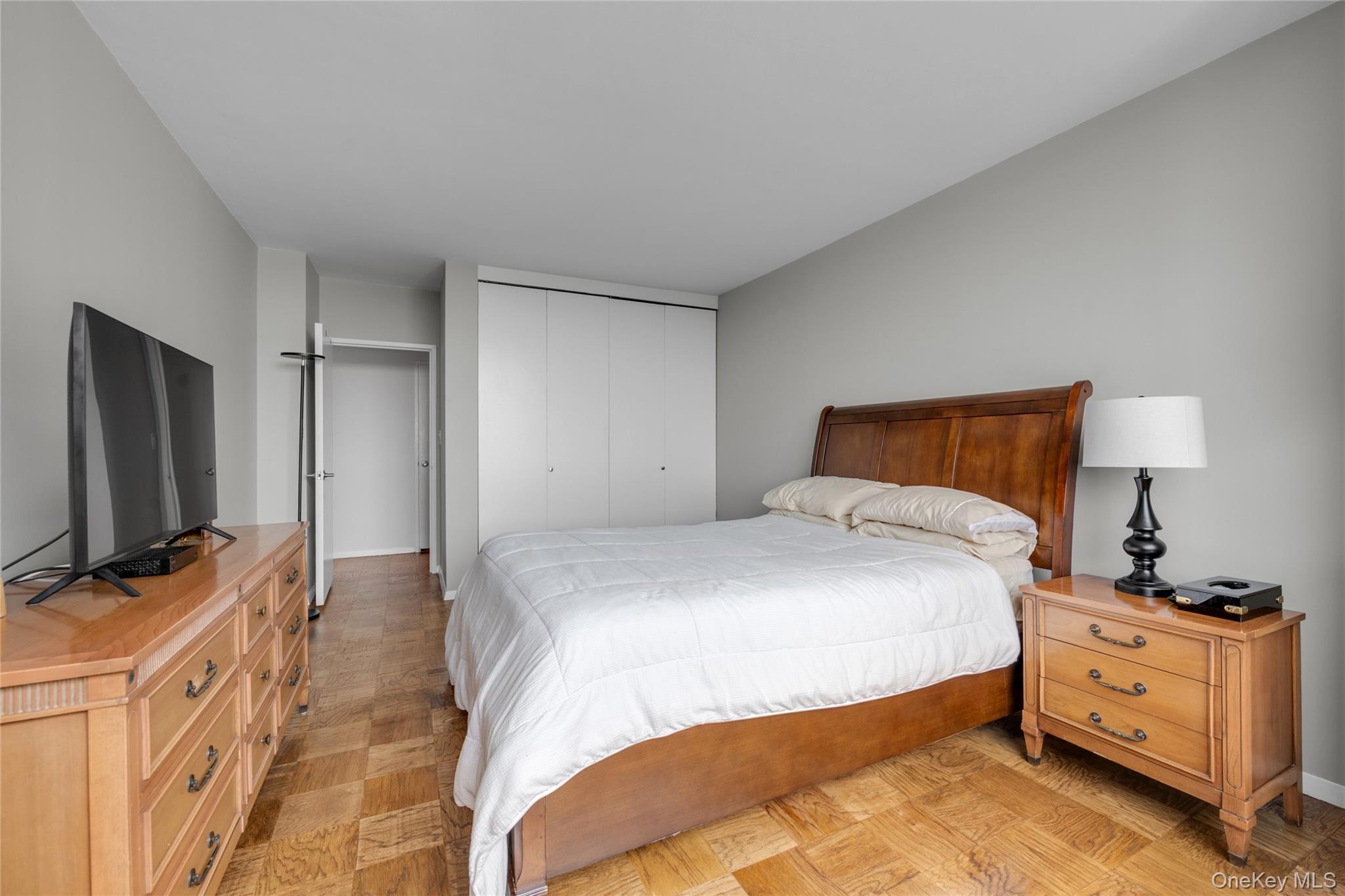 271-10 Grand Central Parkway 9f Property Photo 9
