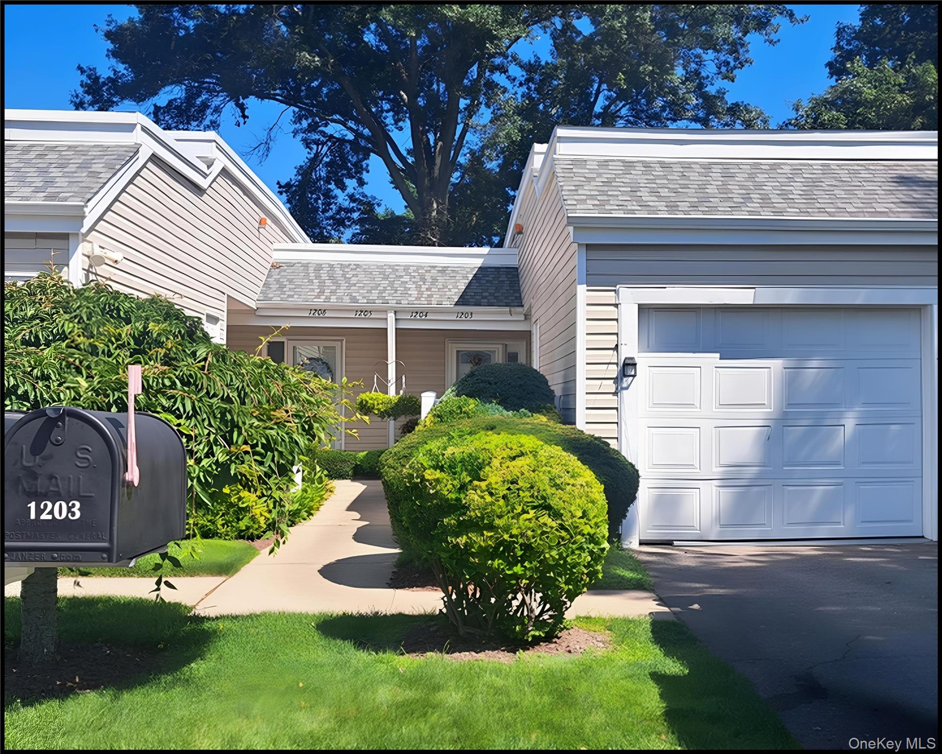 1203 Cabot Court Property Photo 1