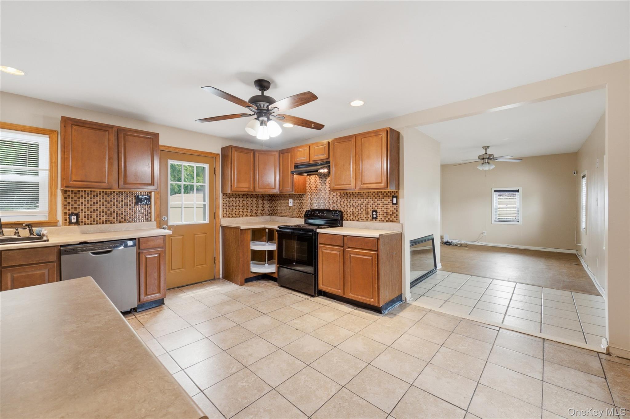 14 Nevada Road Property Photo 4