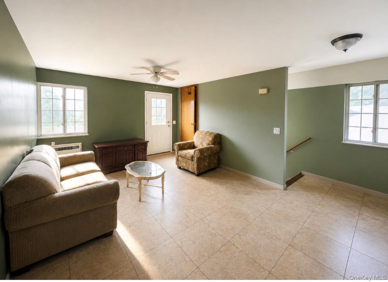 1535 153rd Place Property Photo 3