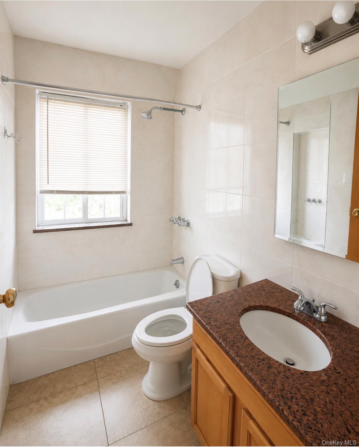 1535 153rd Place Property Photo 6