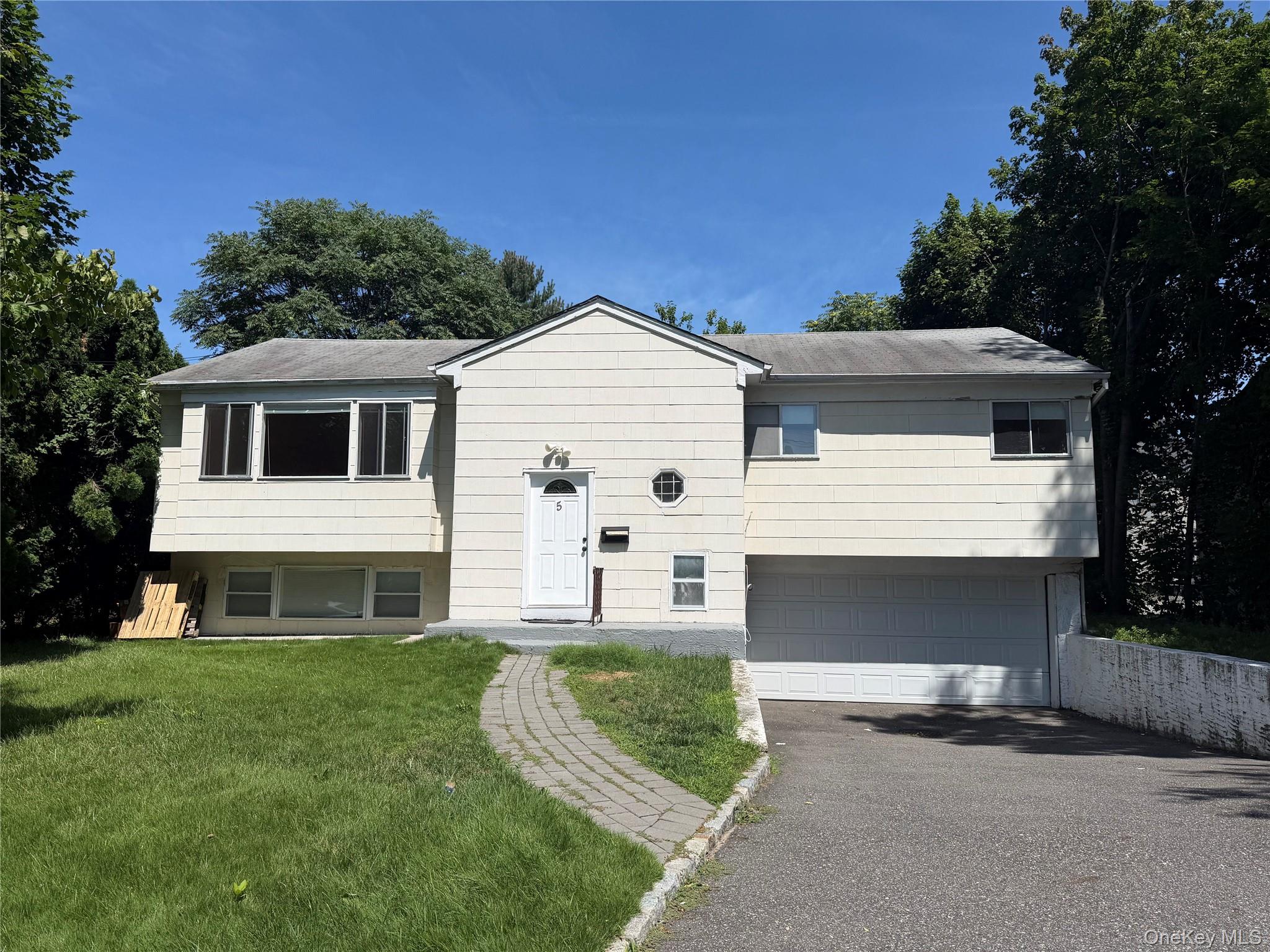 5 Elm Street Property Photo 1