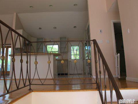 5 Elm Street Property Photo 2