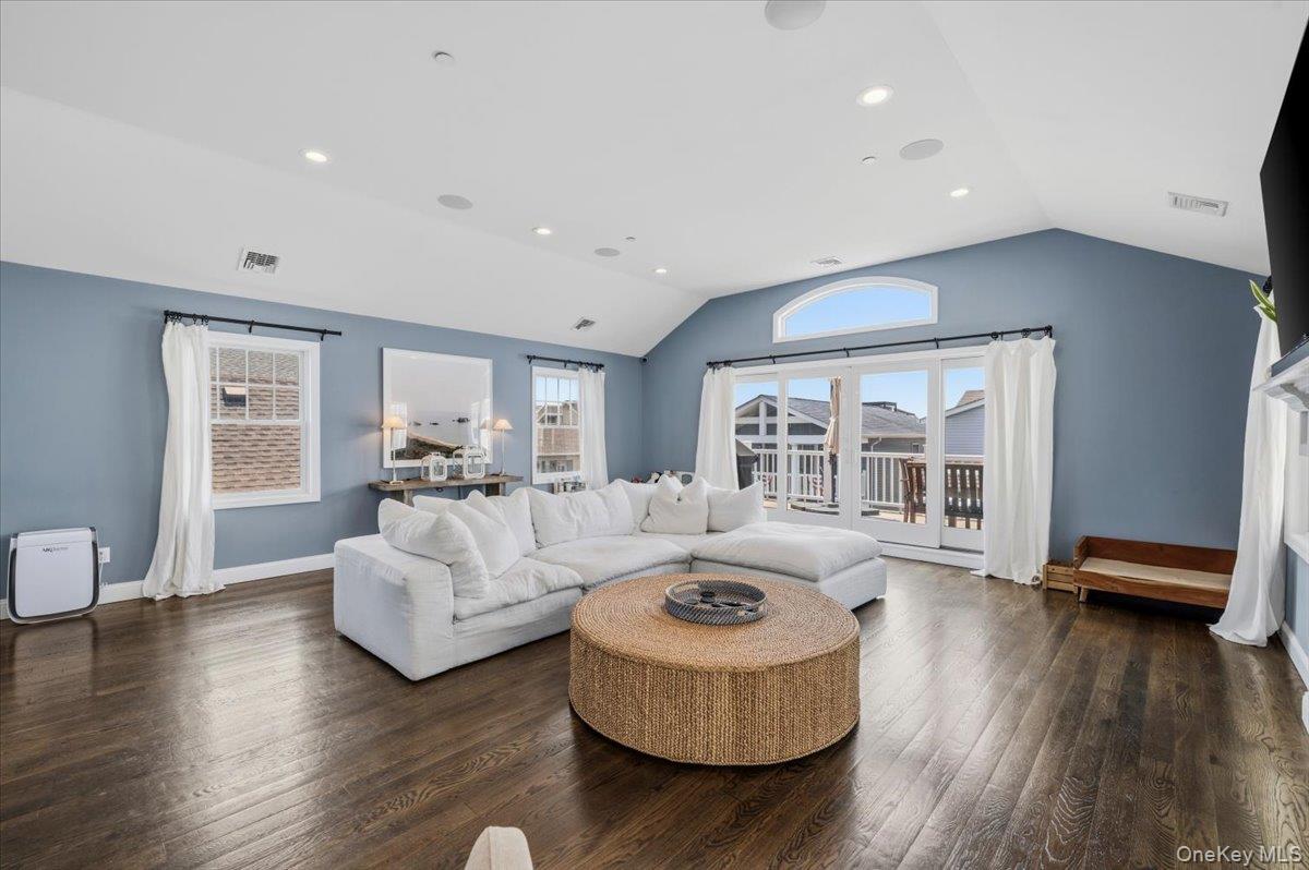 90 Alabama Street Property Photo 11