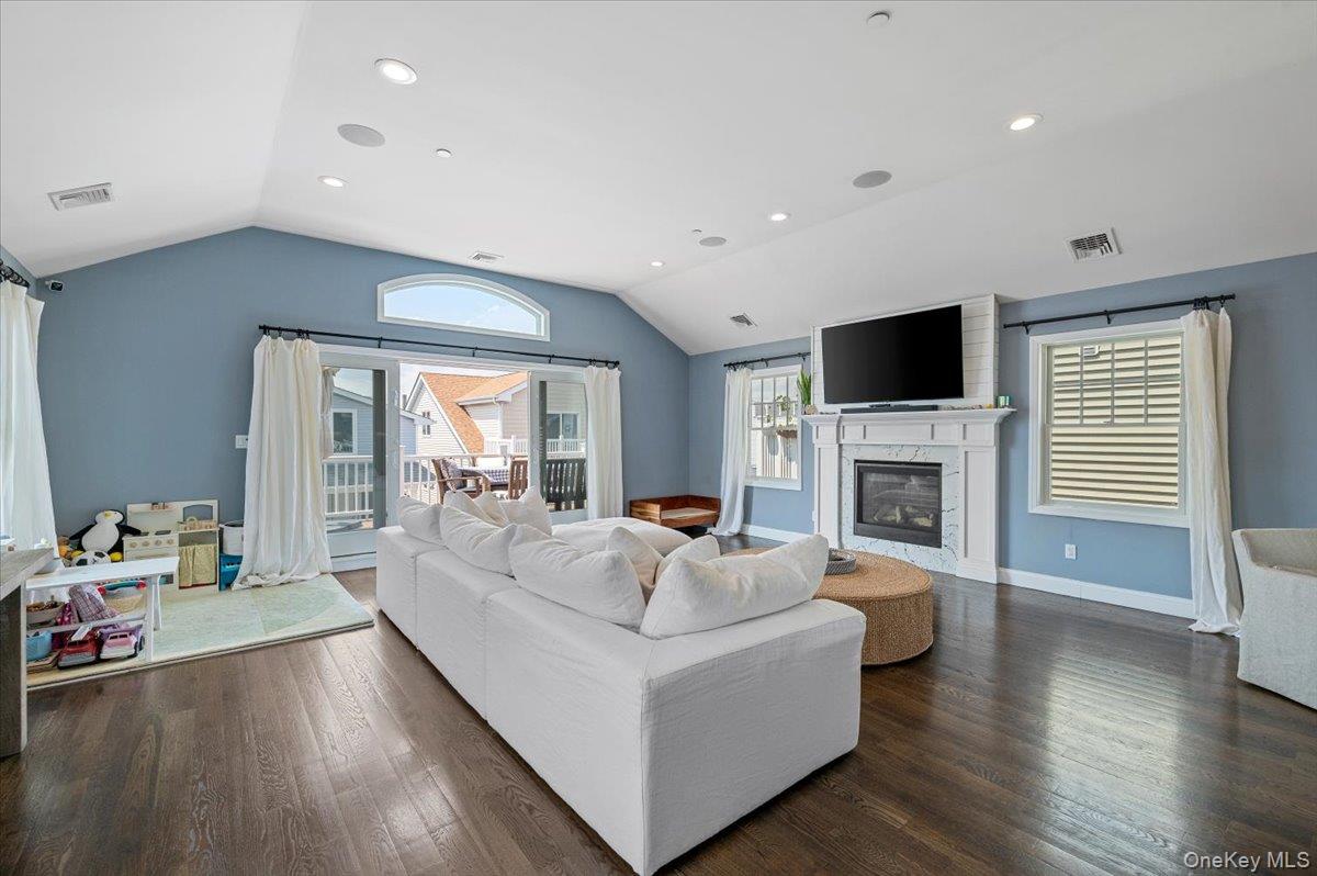 90 Alabama Street Property Photo 13