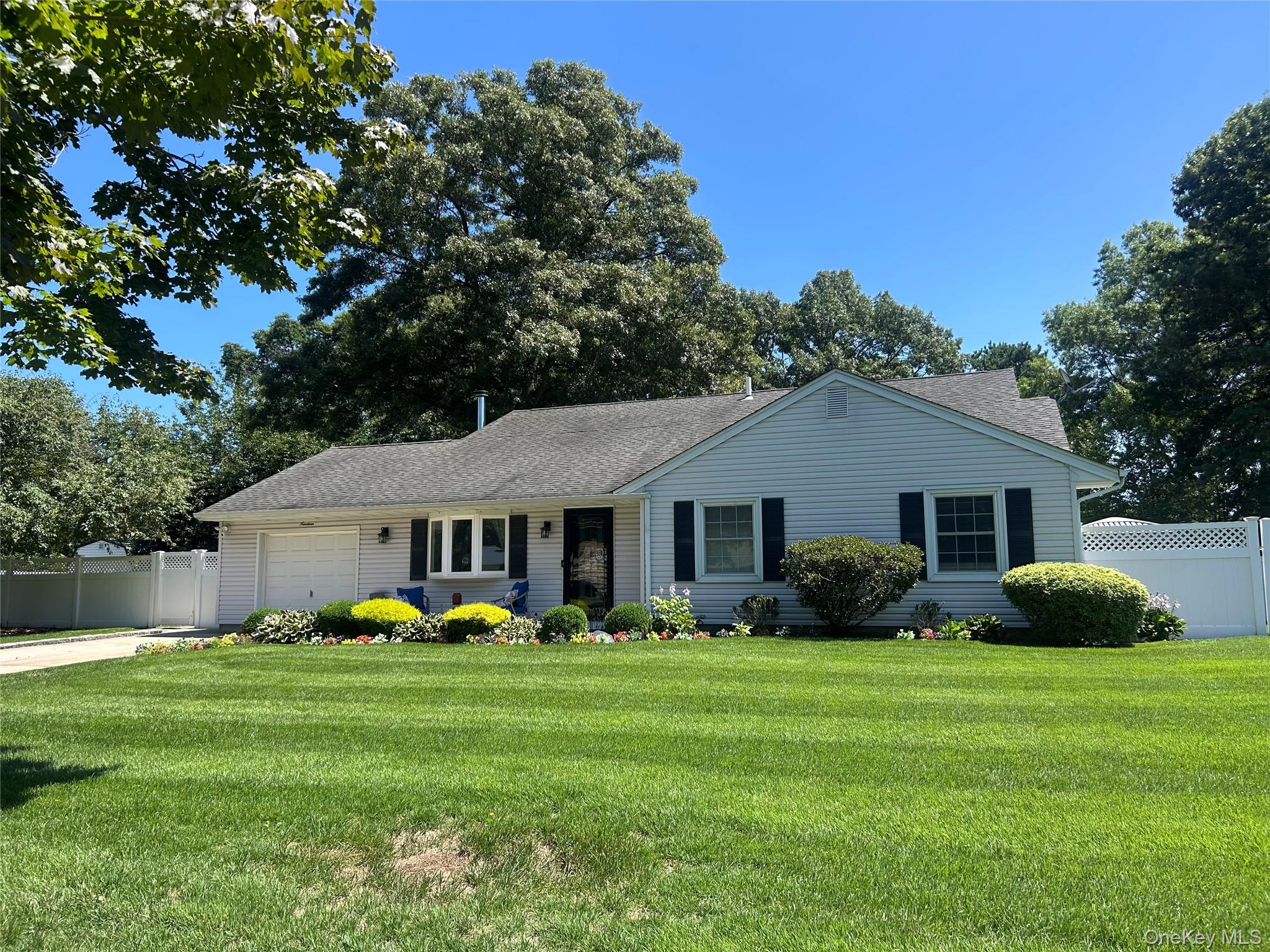 19 Sandpiper Lane Property Photo 2