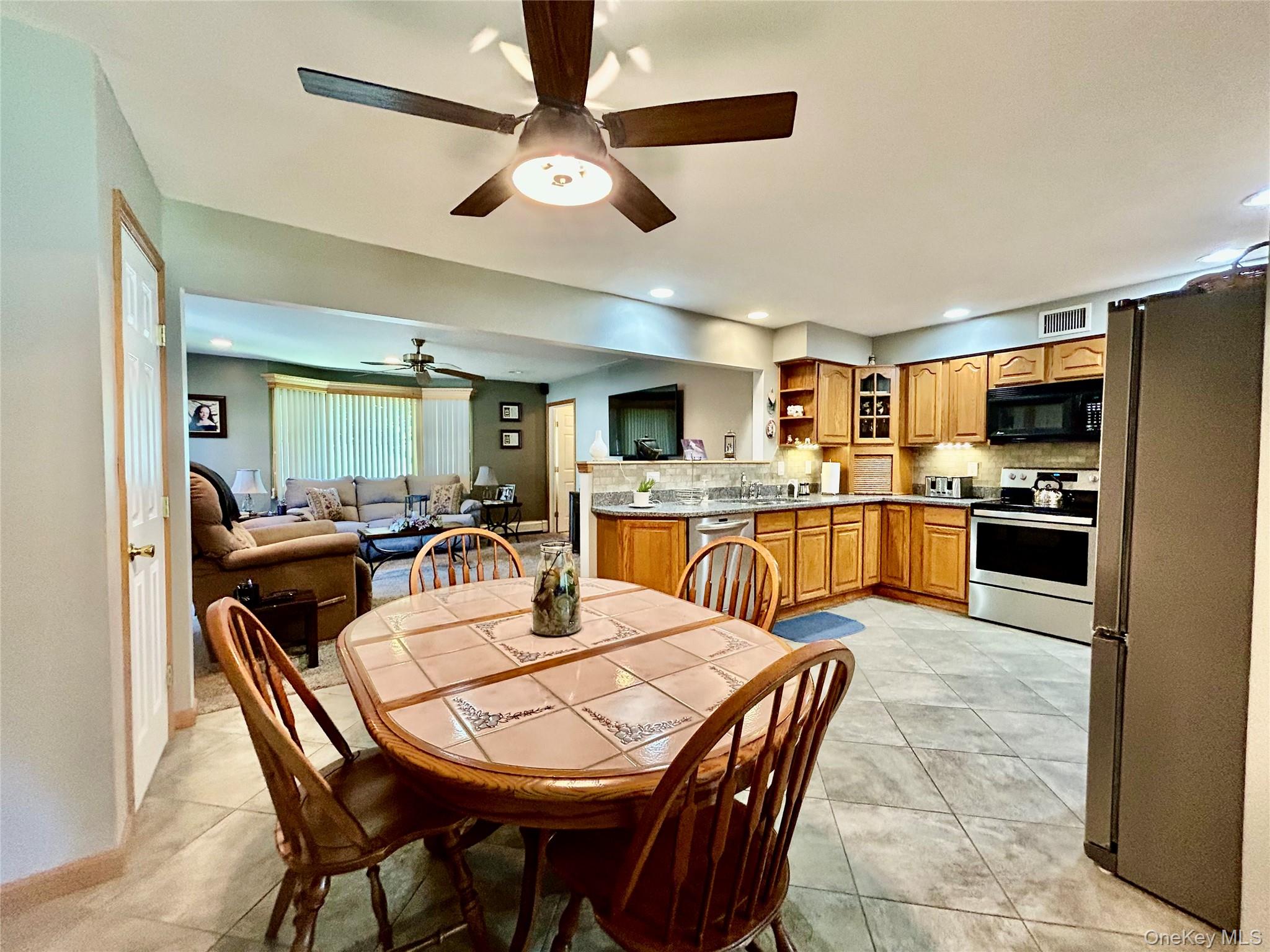 19 Sandpiper Lane Property Photo 7
