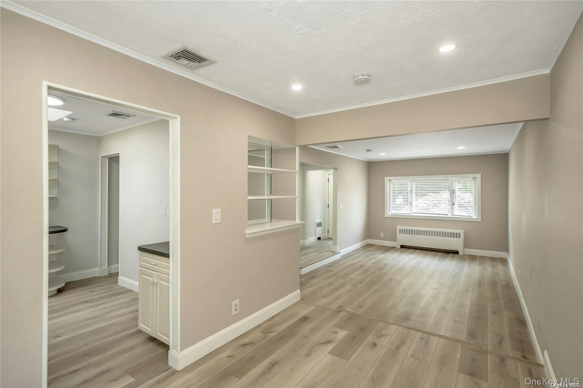 83 Knickerbocker Road Property Photo 9