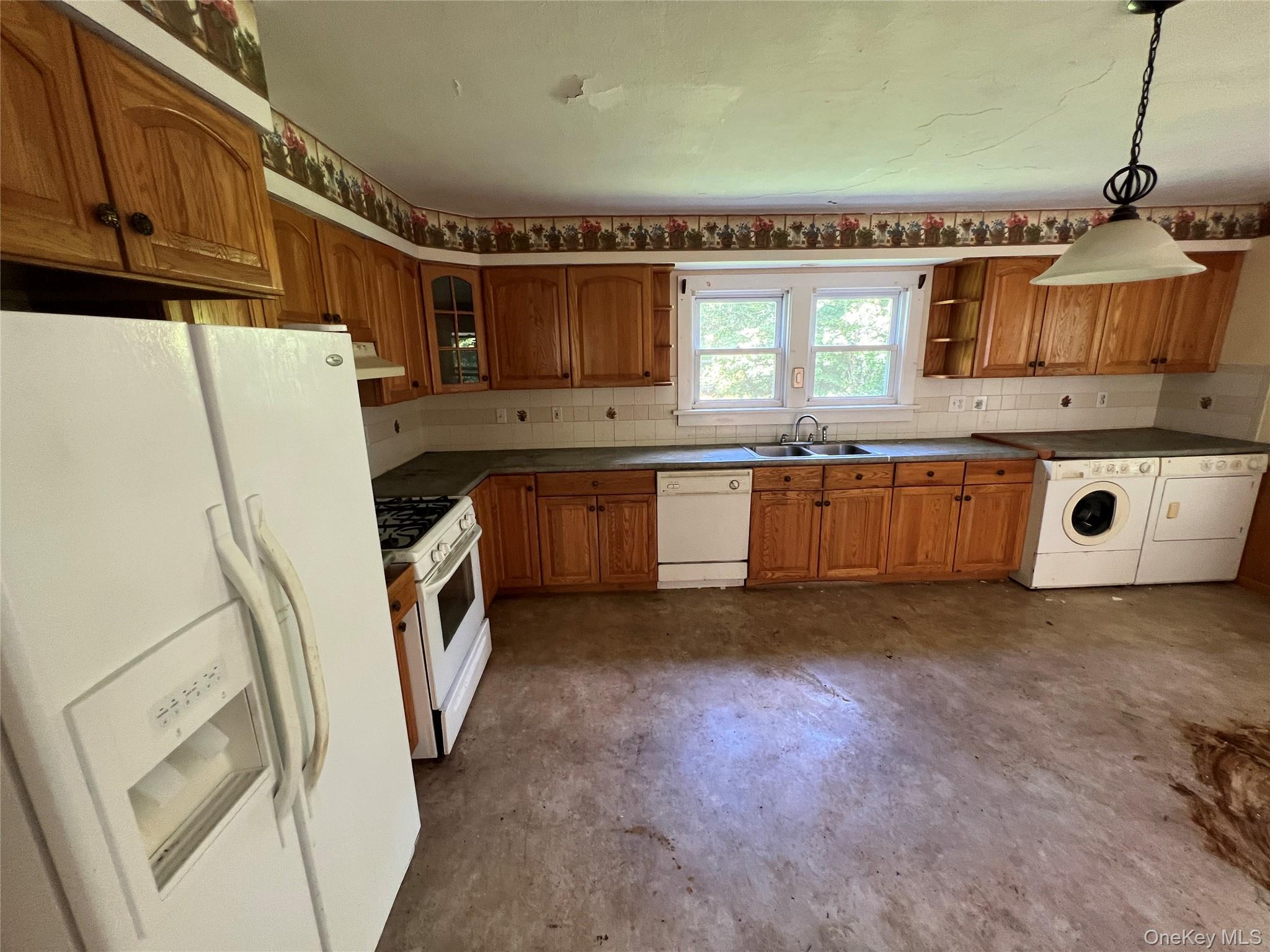 136 Camp Sunset Road Property Photo 3