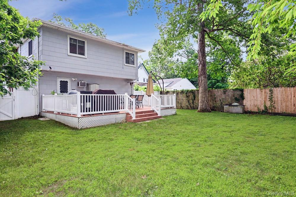 555 N Windsor Avenue Property Photo 27