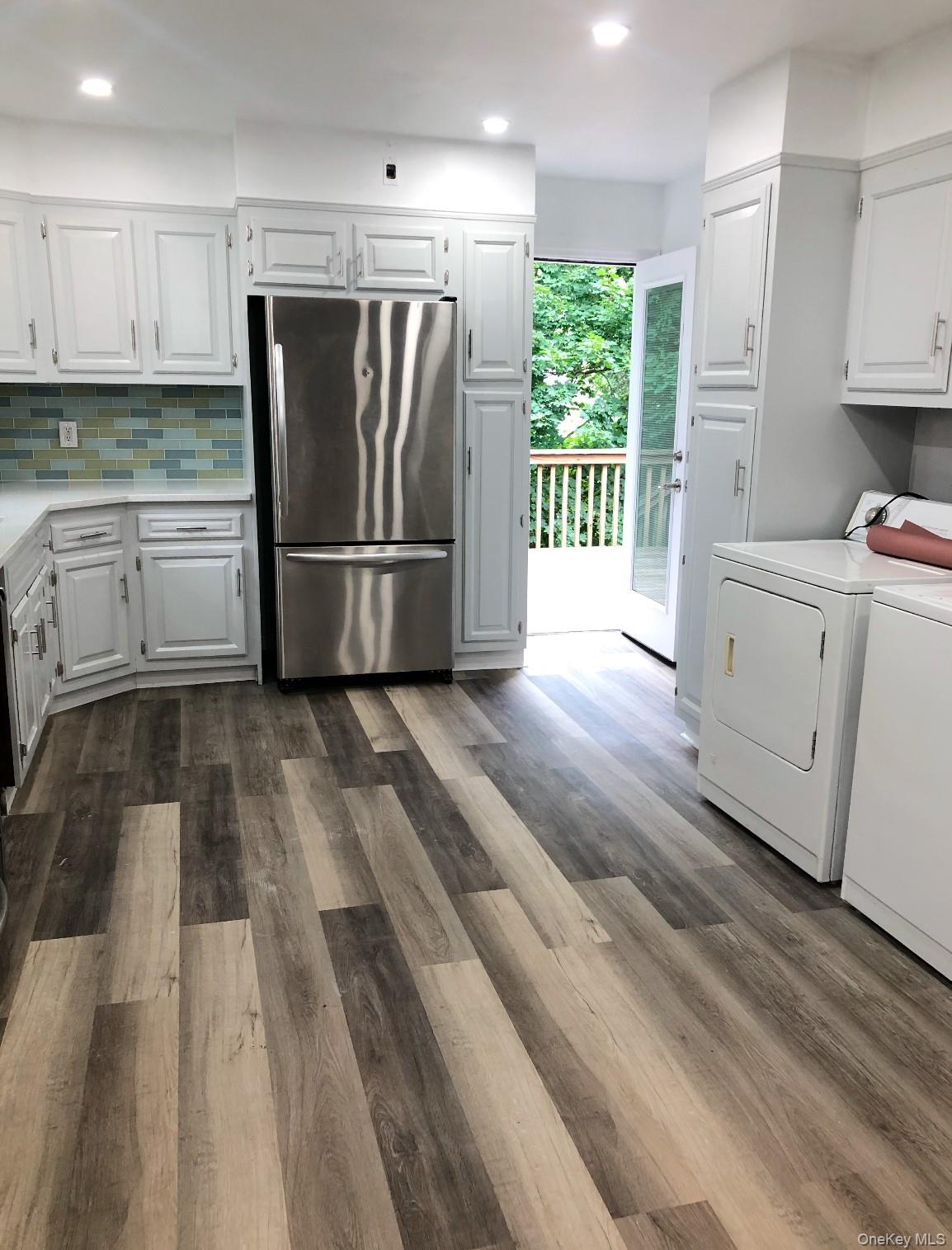 2410 Boston Post Road Property Photo 4