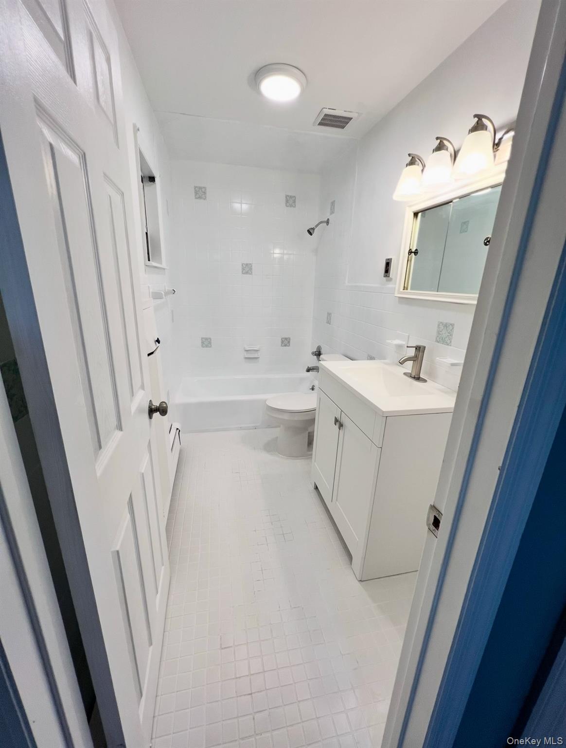 2410 Boston Post Road Property Photo 20