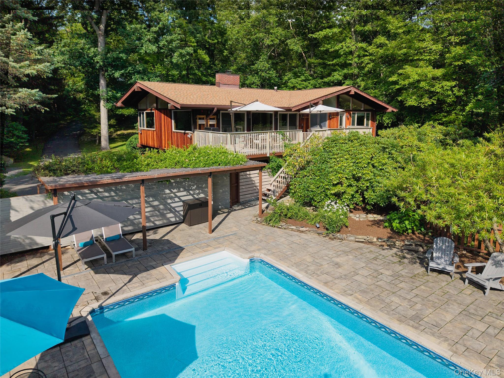 68 Spice Bush Lane Property Photo 16