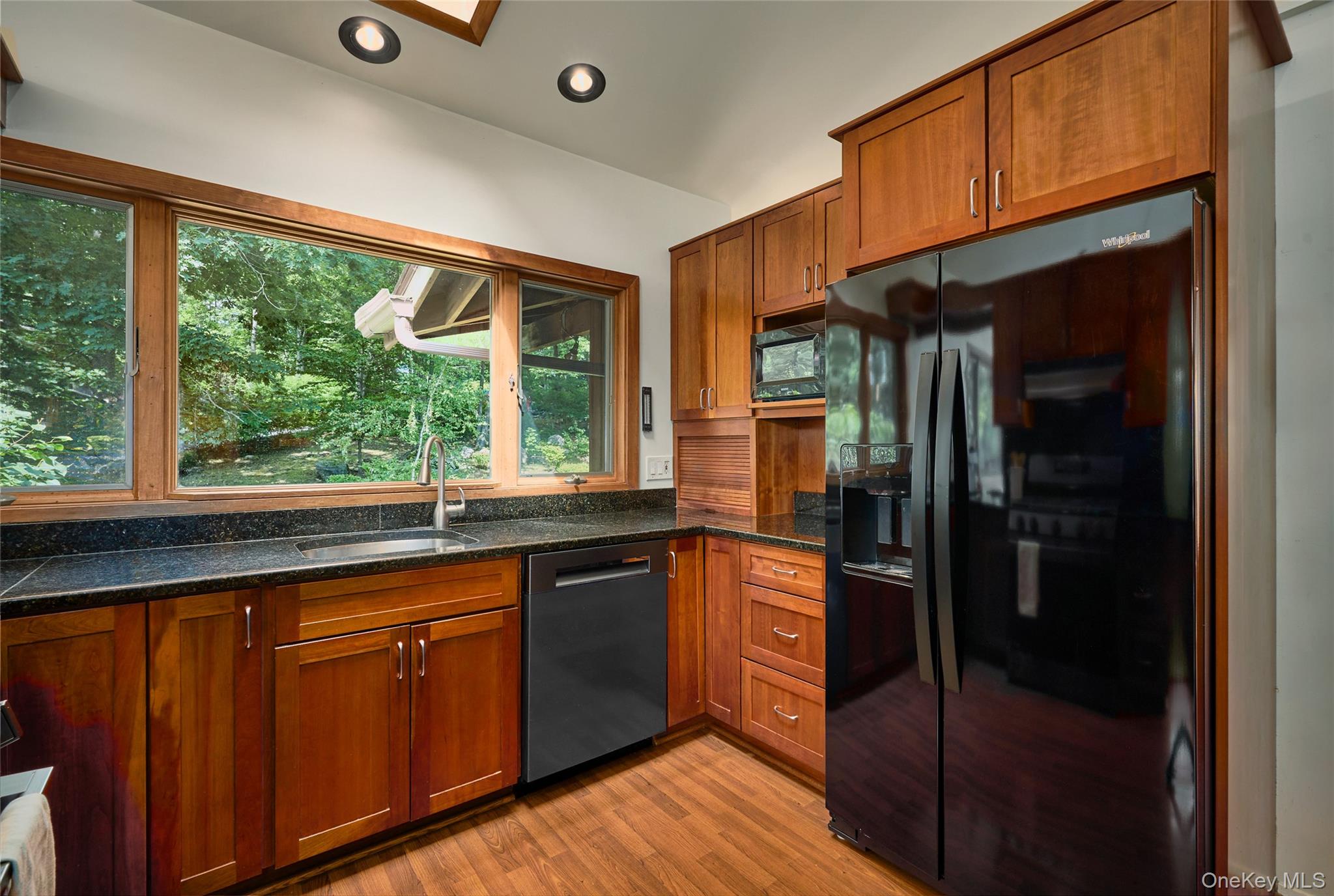 68 Spice Bush Lane Property Photo 23
