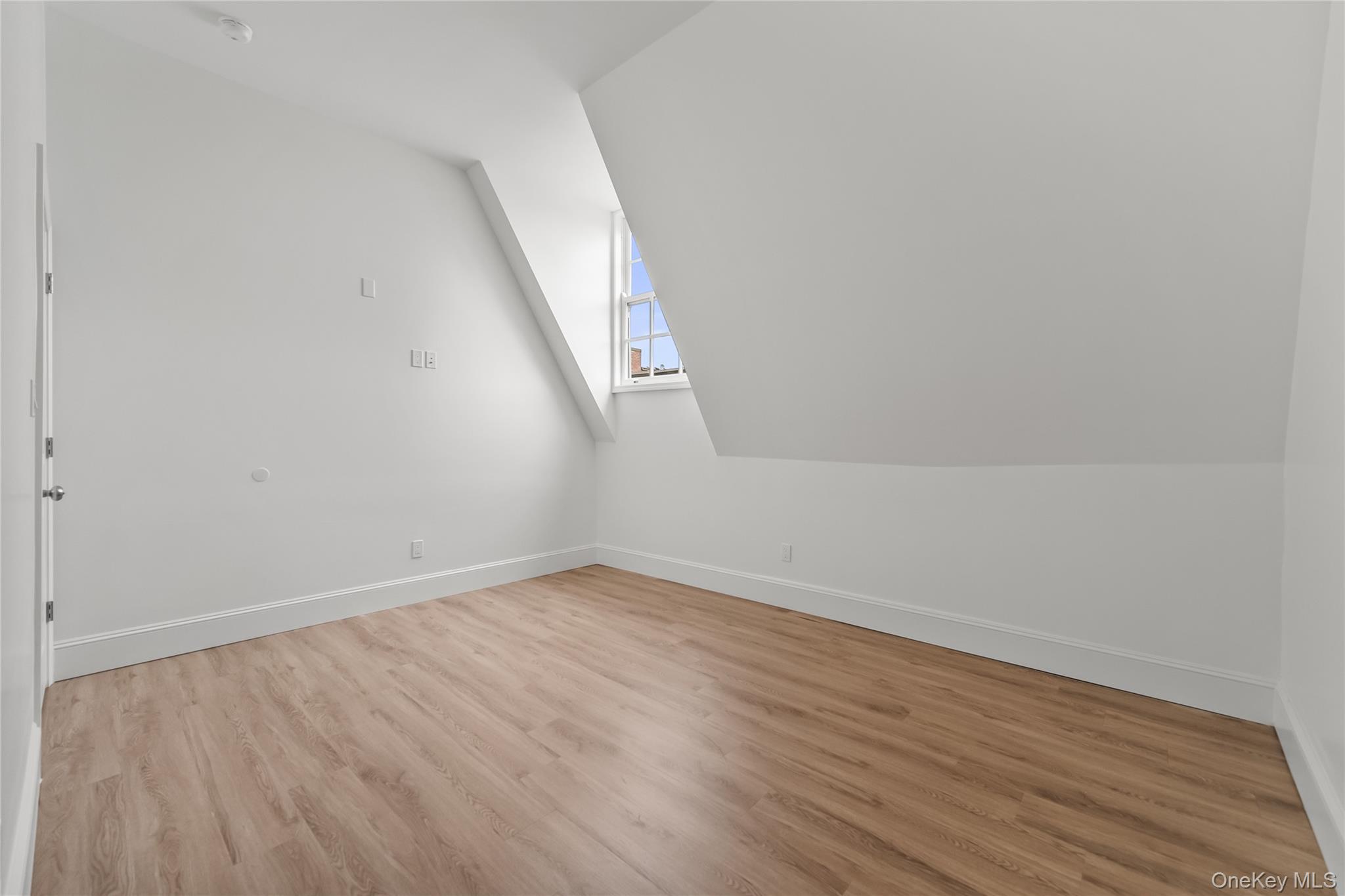 48 North Street 402 Property Photo 6
