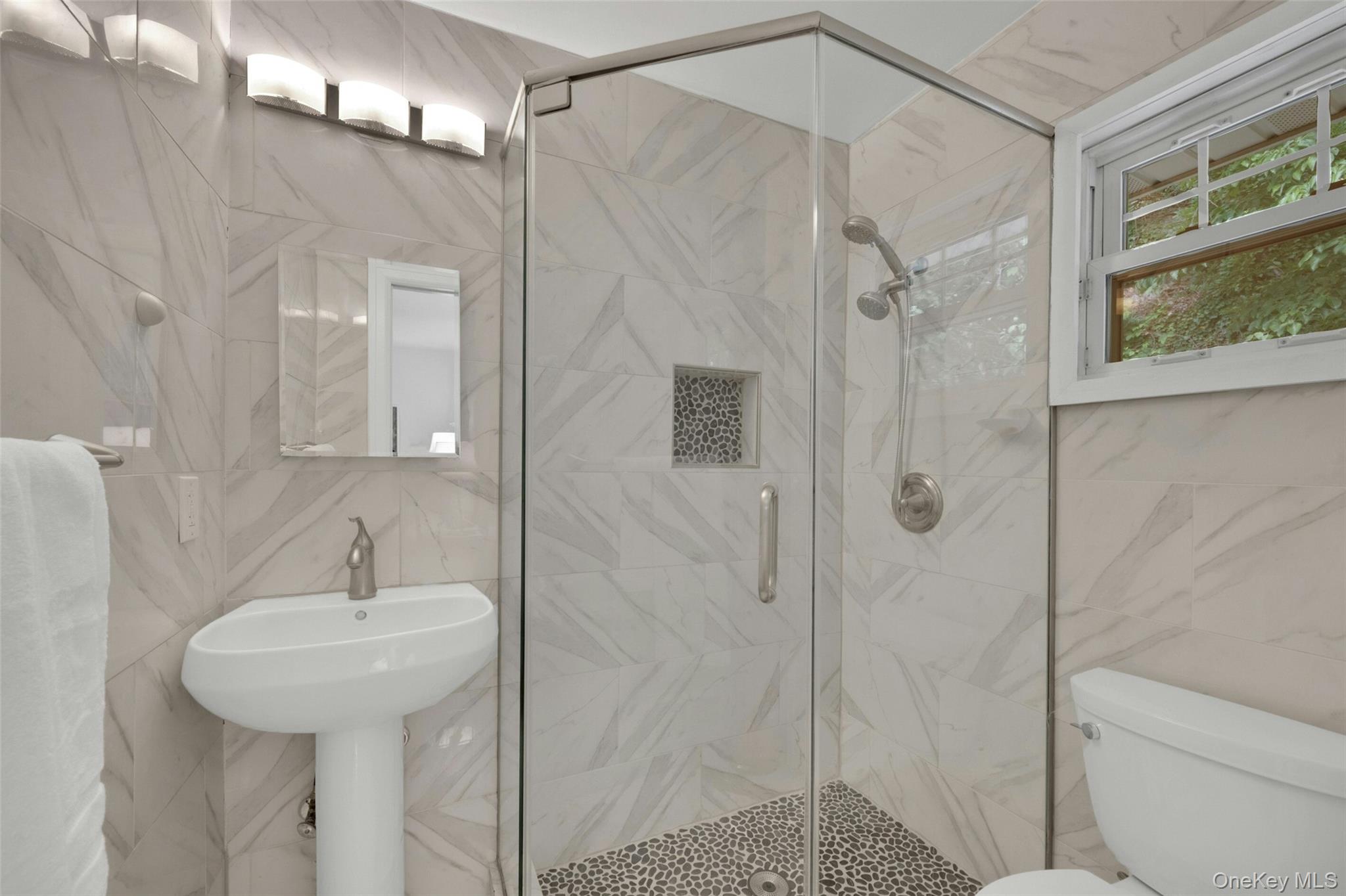 14 Russell Place Property Photo 19