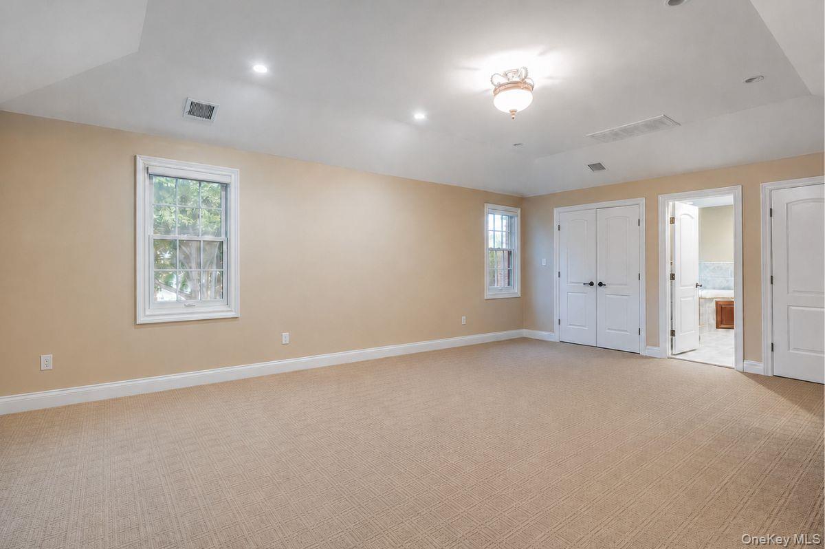 11 School Street Property Photo 12