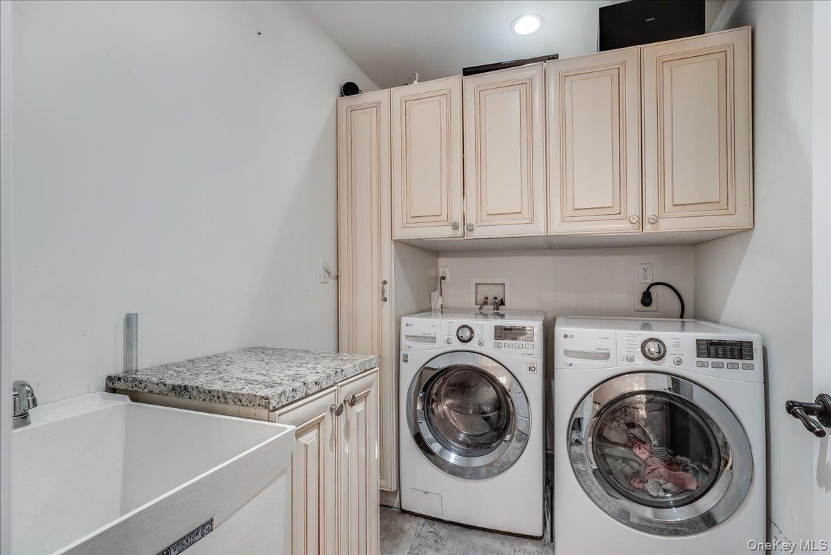 11 School Street Property Photo 21