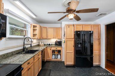 38 W Taconic Road Property Photo 2