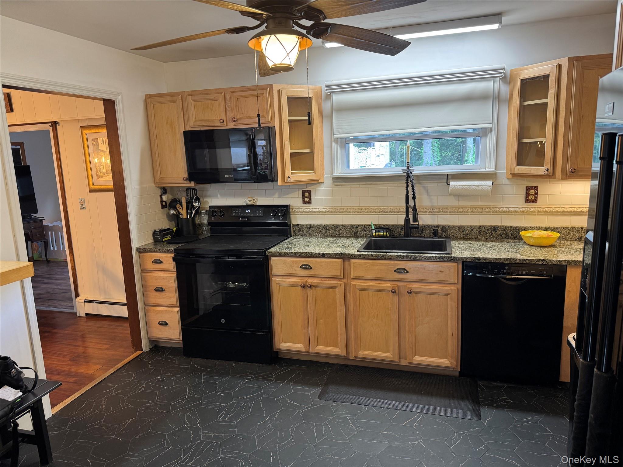 38 W Taconic Road Property Photo 3