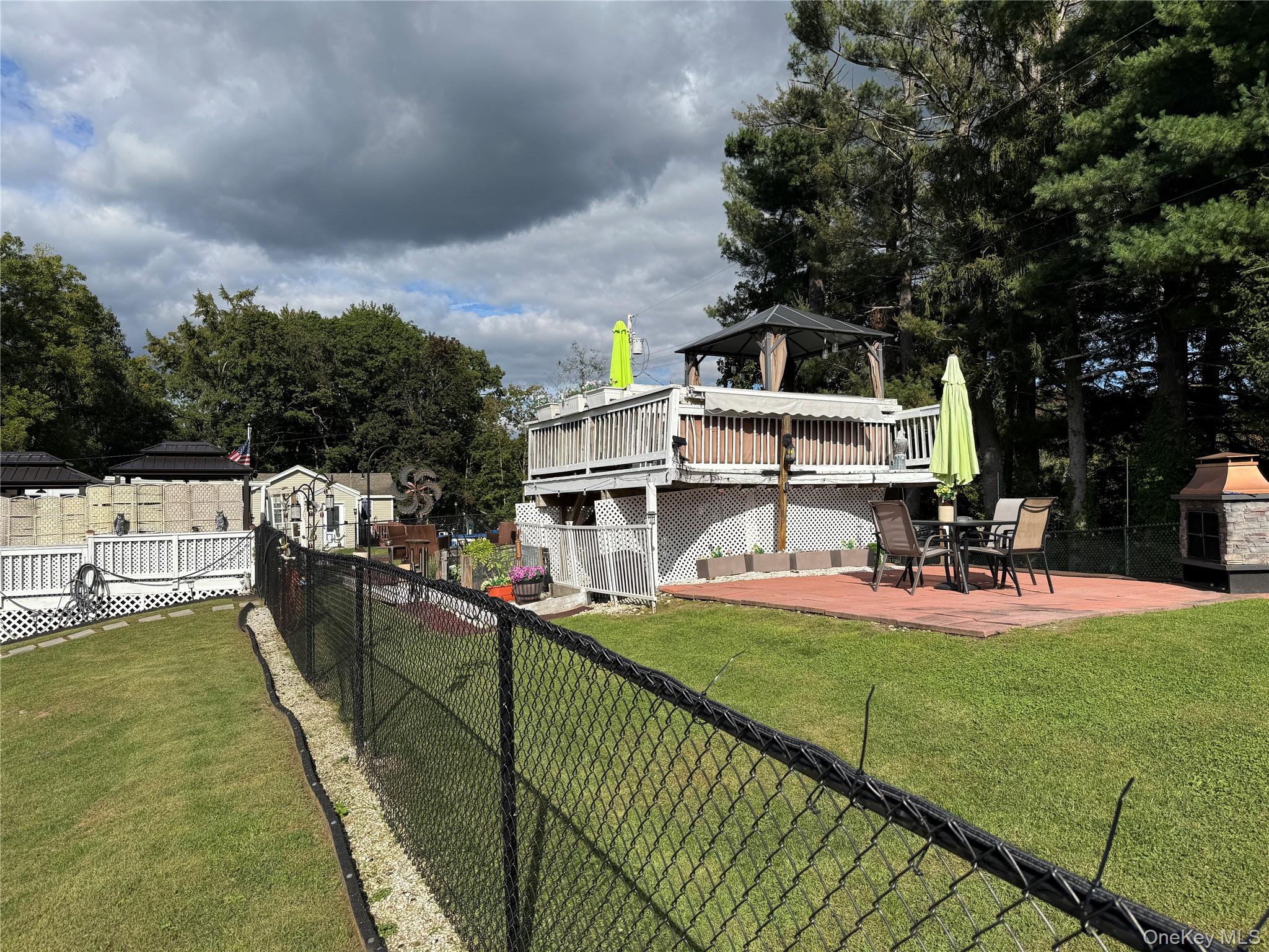 38 W Taconic Road Property Photo 23