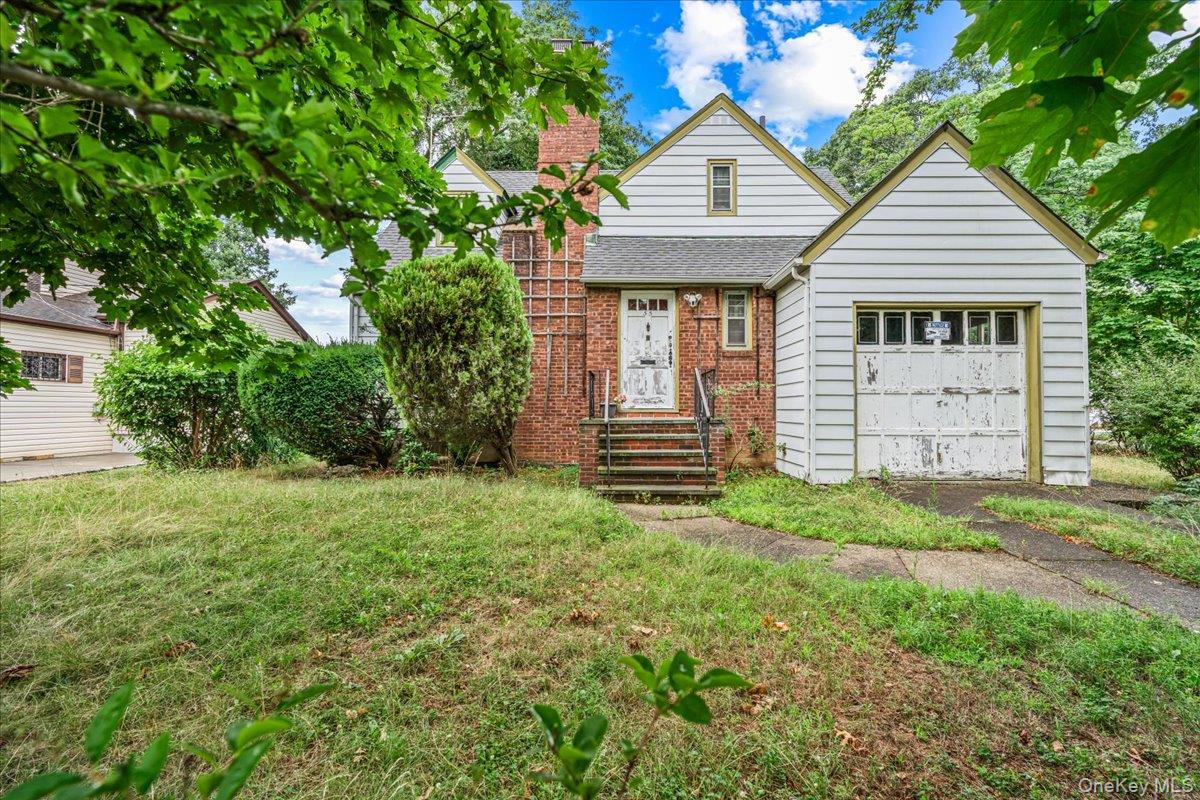 55 Andrews Avenue Property Photo 1