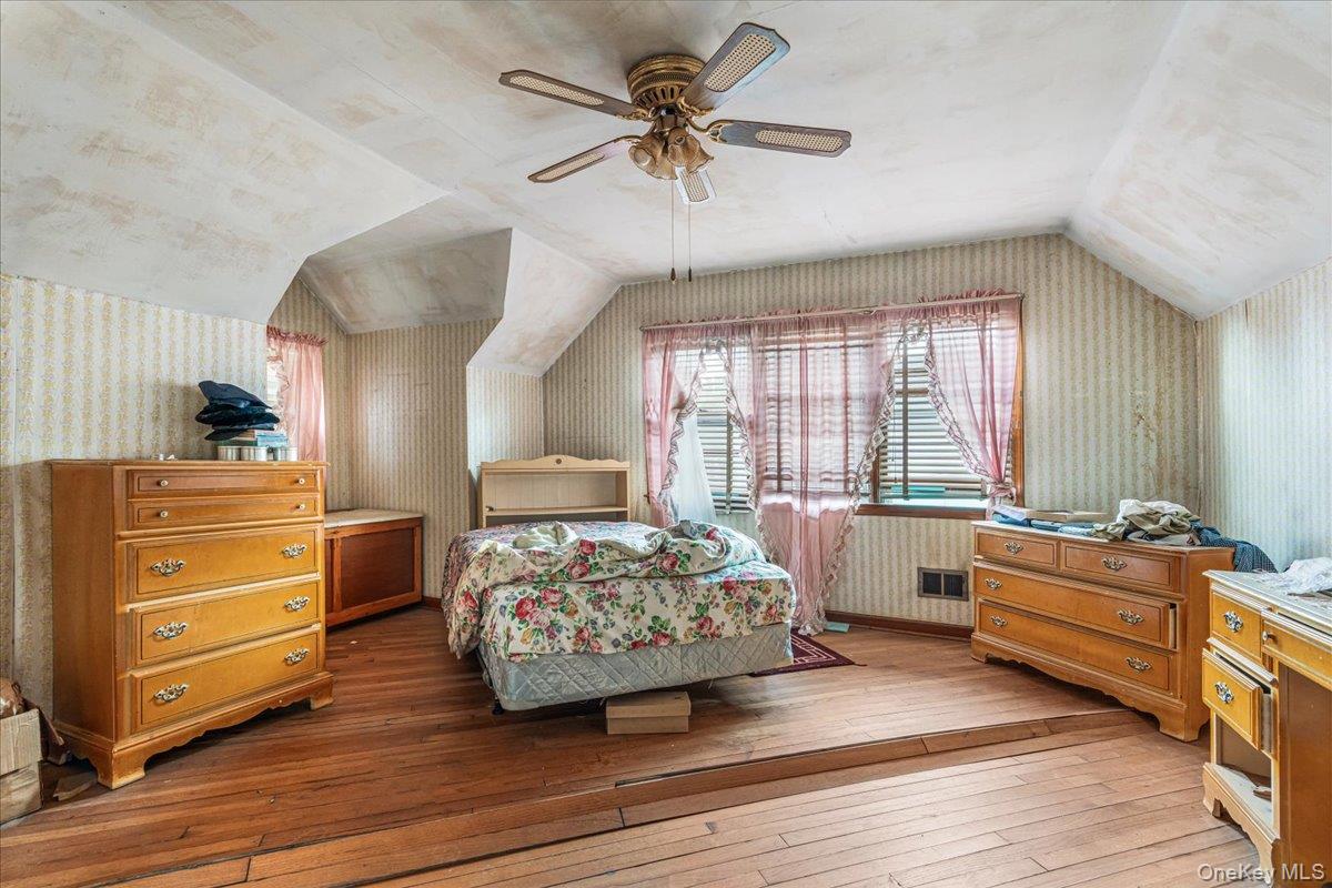 55 Andrews Avenue Property Photo 14