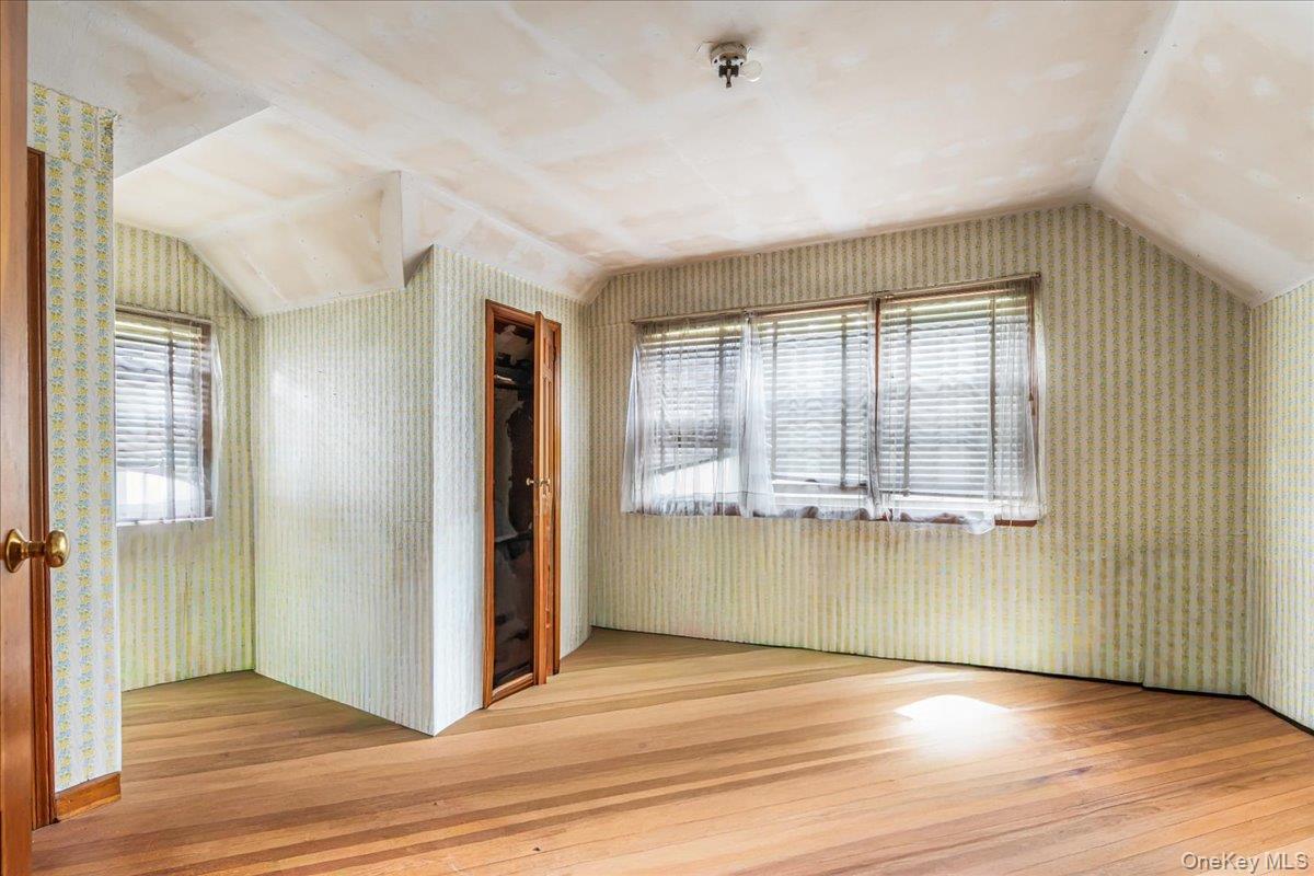 55 Andrews Avenue Property Photo 16