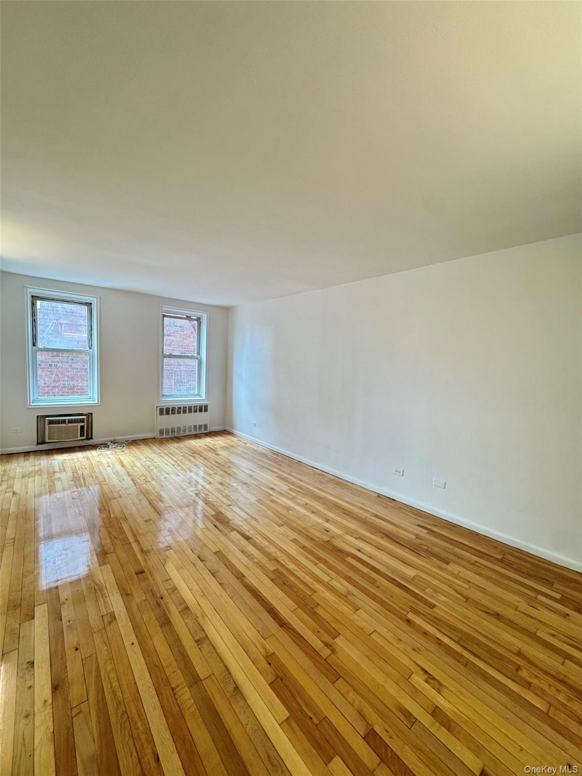 142-20 41st Ave 6c Property Photo 2