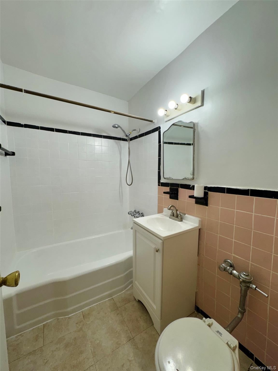 142-20 41st Ave 6c Property Photo 5