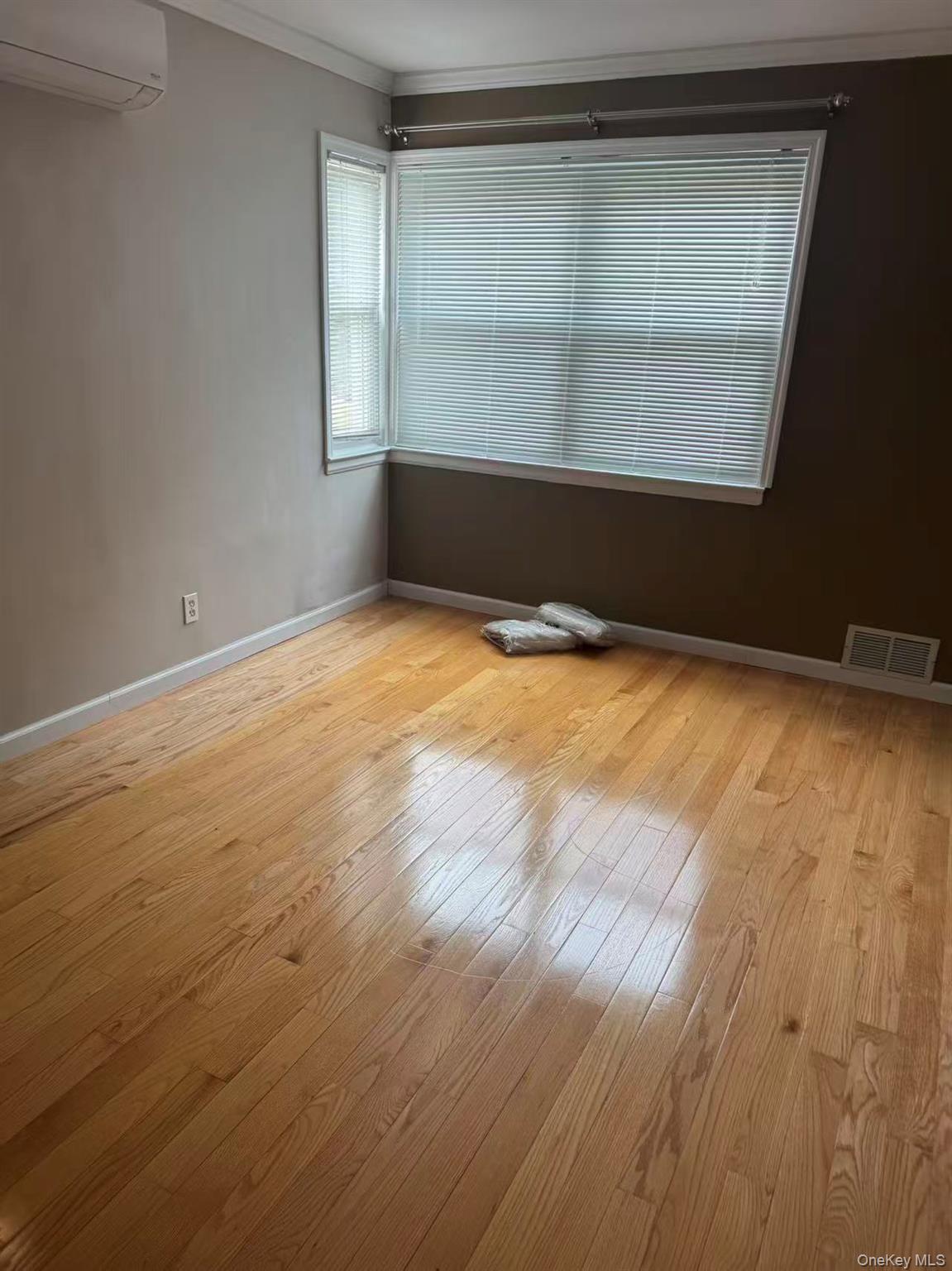 6730 215th Street Property Photo 10