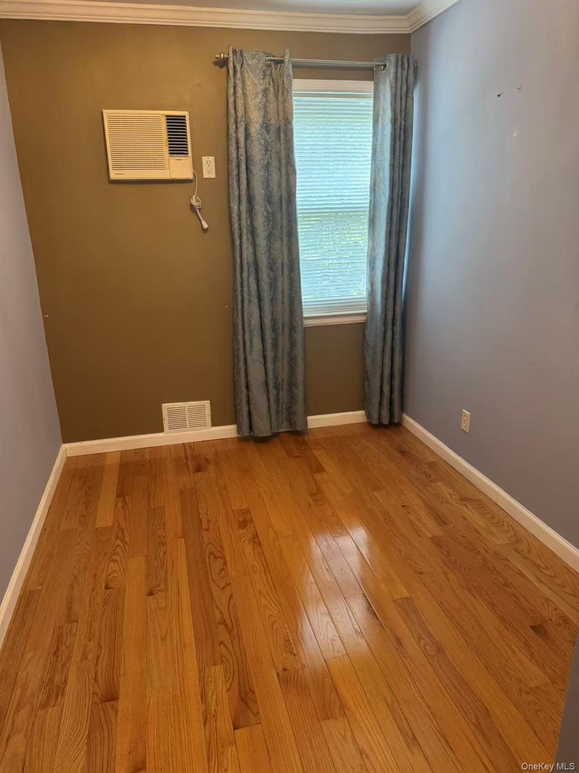 6730 215th Street Property Photo 11