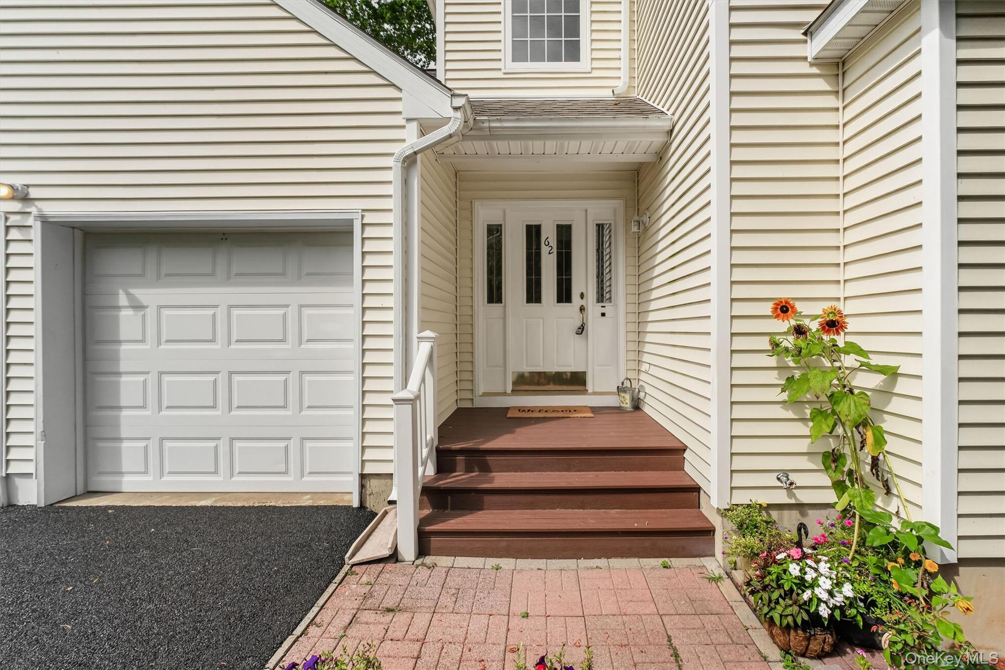 62 Meadowbrook Court Property Photo 3