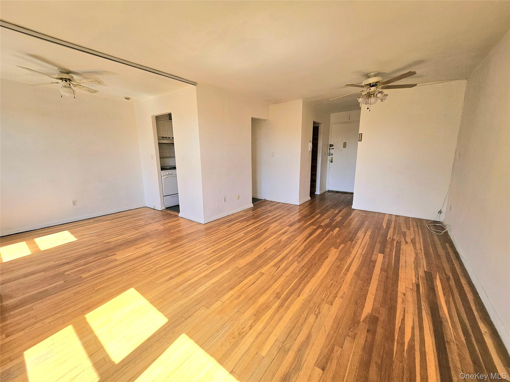 87-01 Midland Parkway 7d Property Photo 5