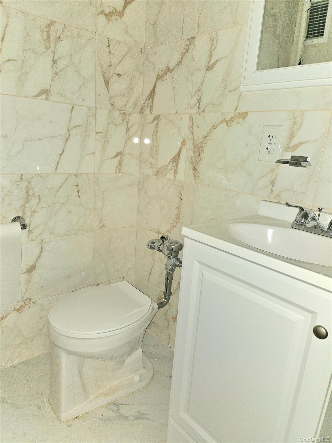 87-01 Midland Parkway 7d Property Photo 13