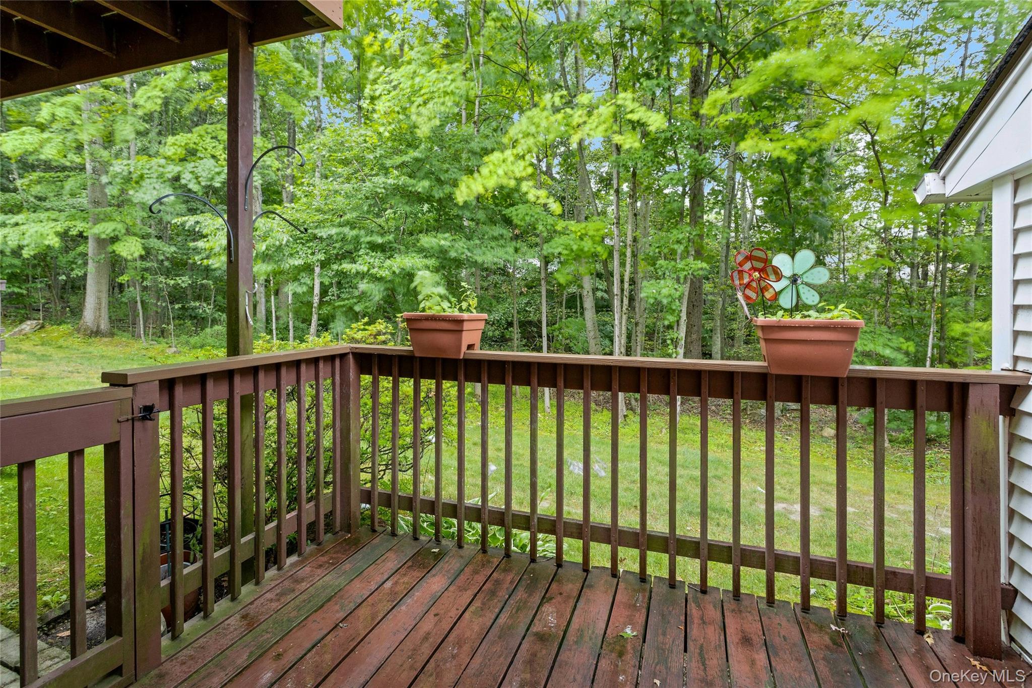 90 Molly Pitcher Lane F Property Photo 4