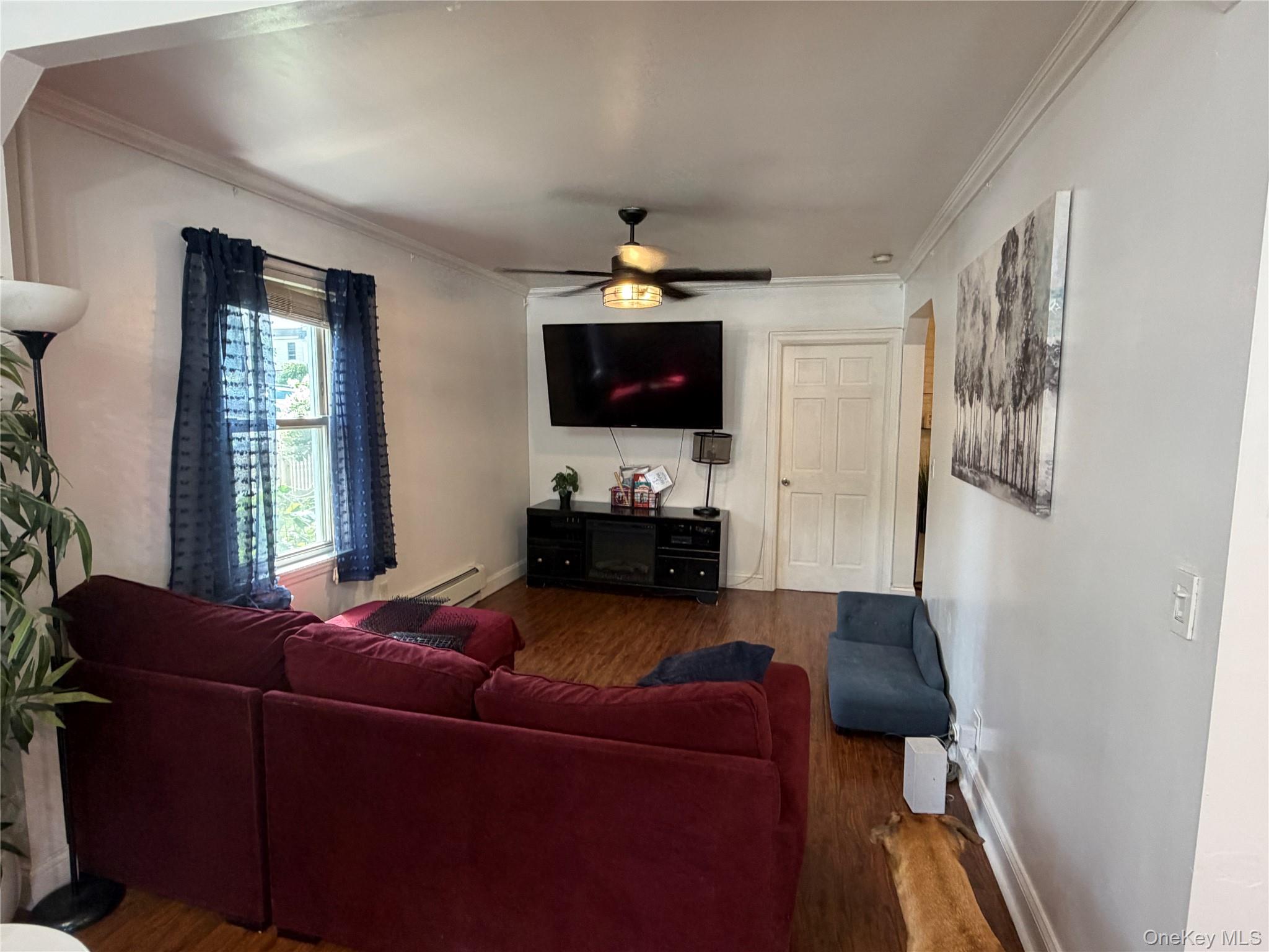 6069 80th Avenue Property Photo 2