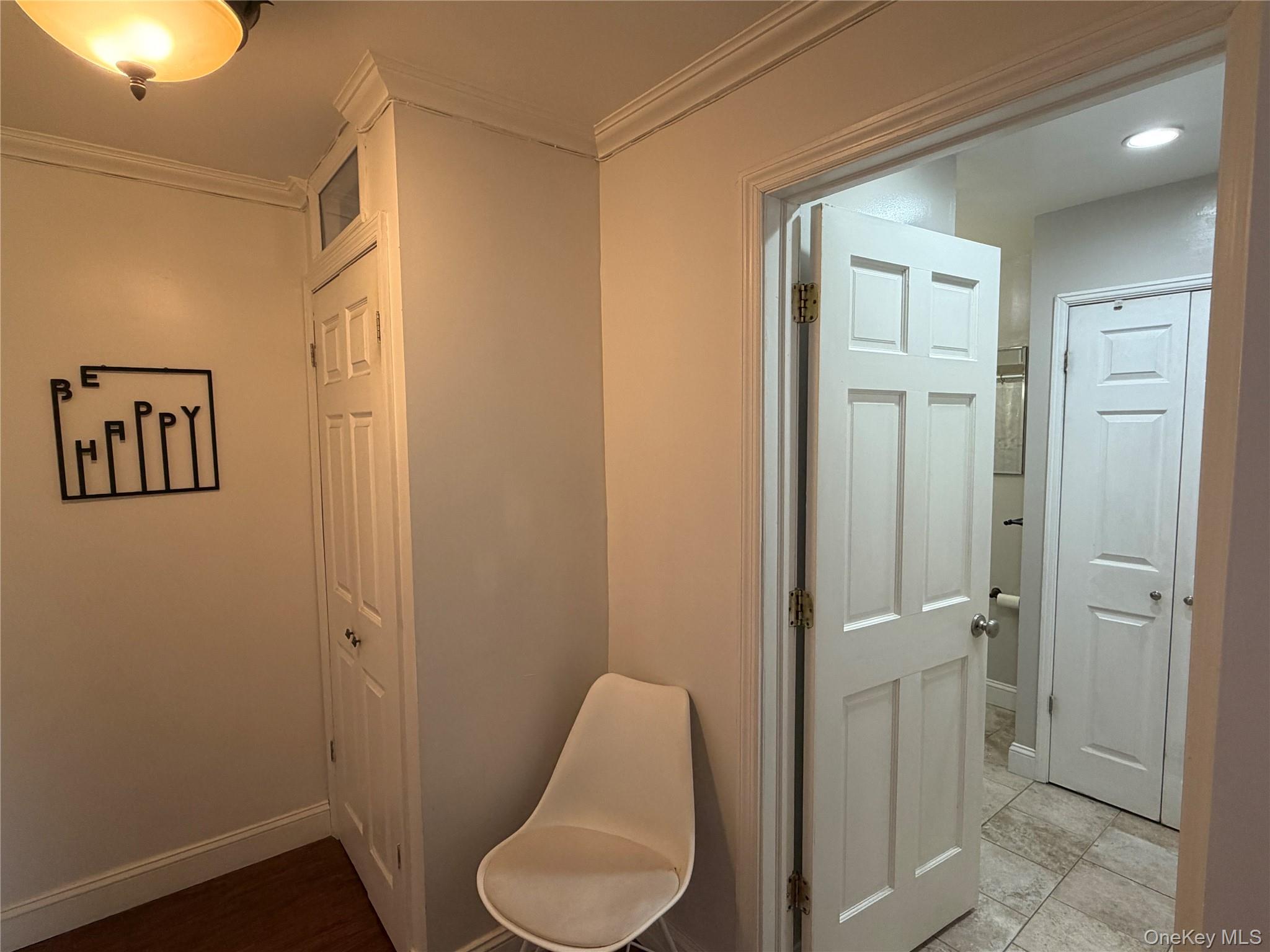 6069 80th Avenue Property Photo 3