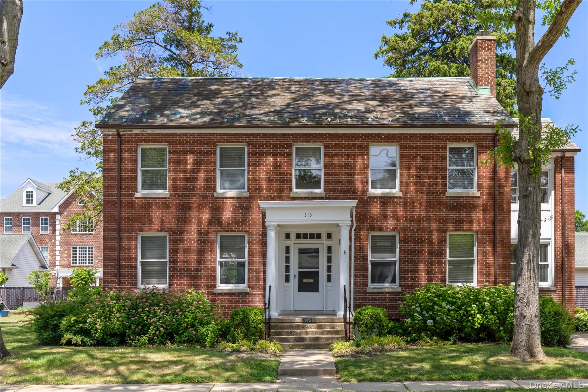 315 Ellington Avenue Property Photo 1