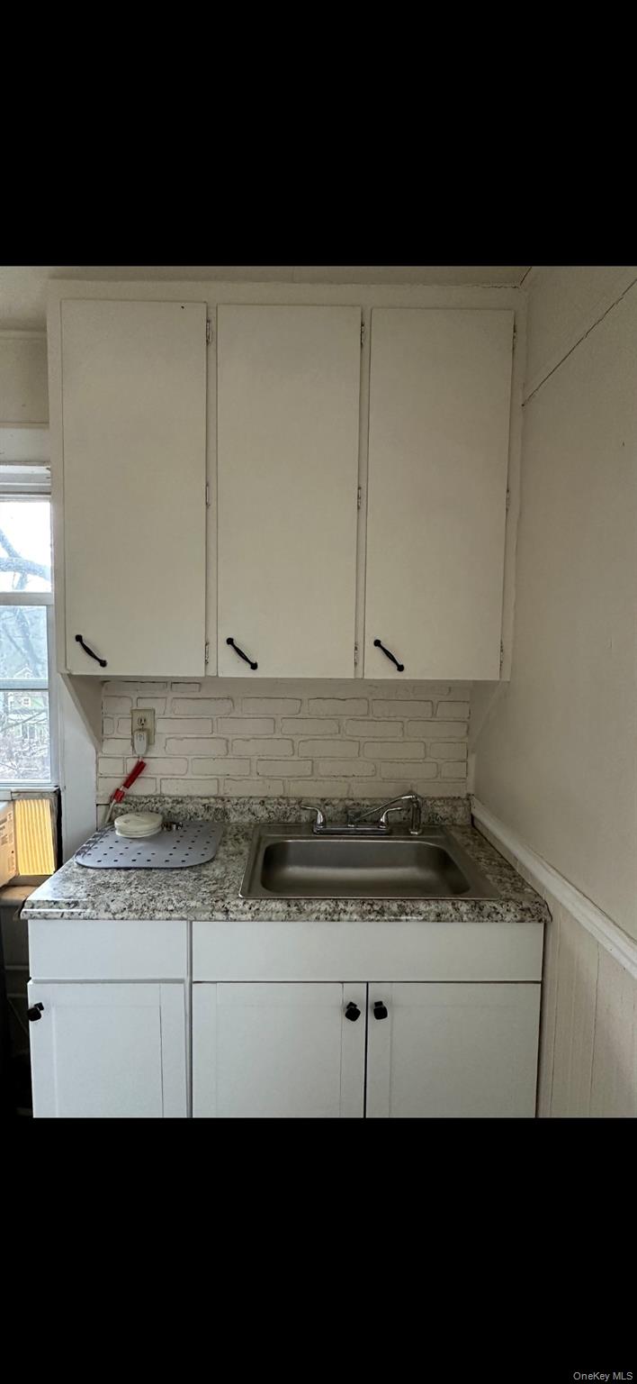 1030565 Property Photo 4